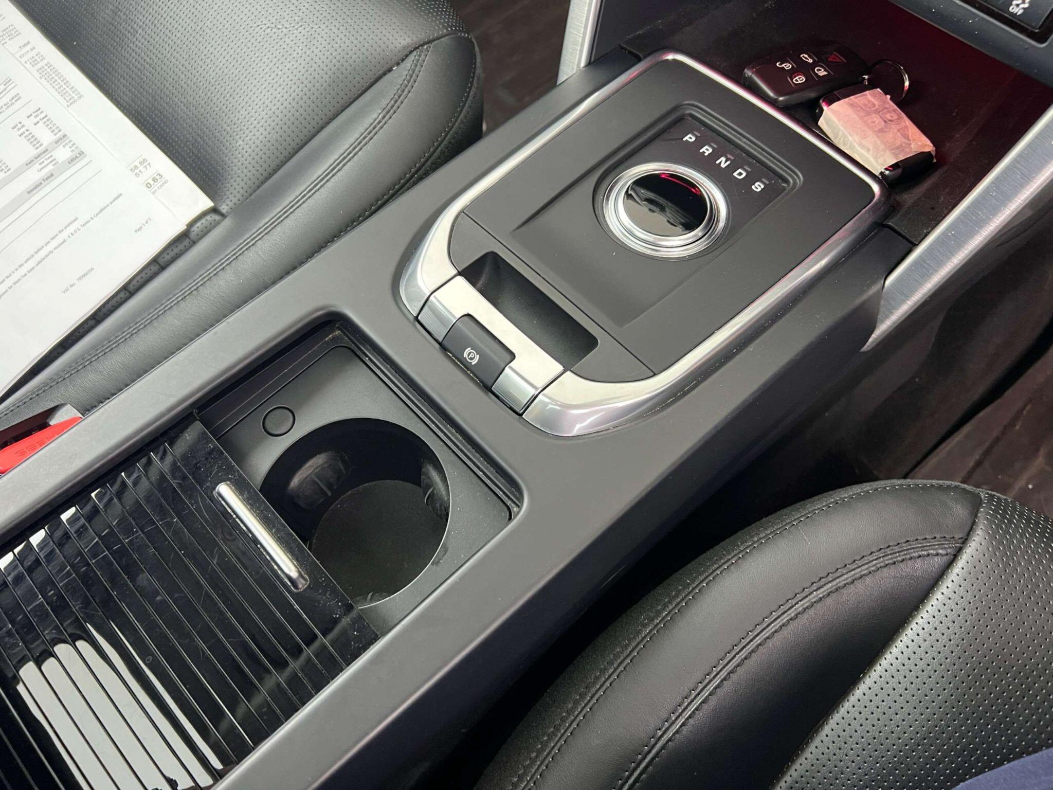 Land Rover Discovery Sport view 50