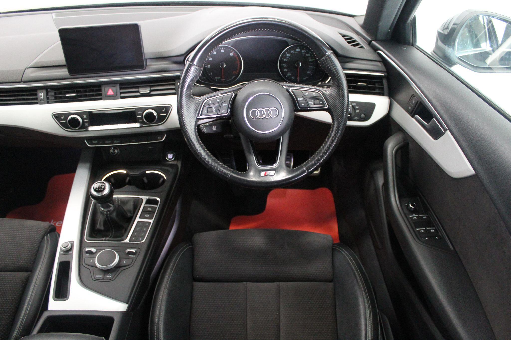 Audi A4 view 43