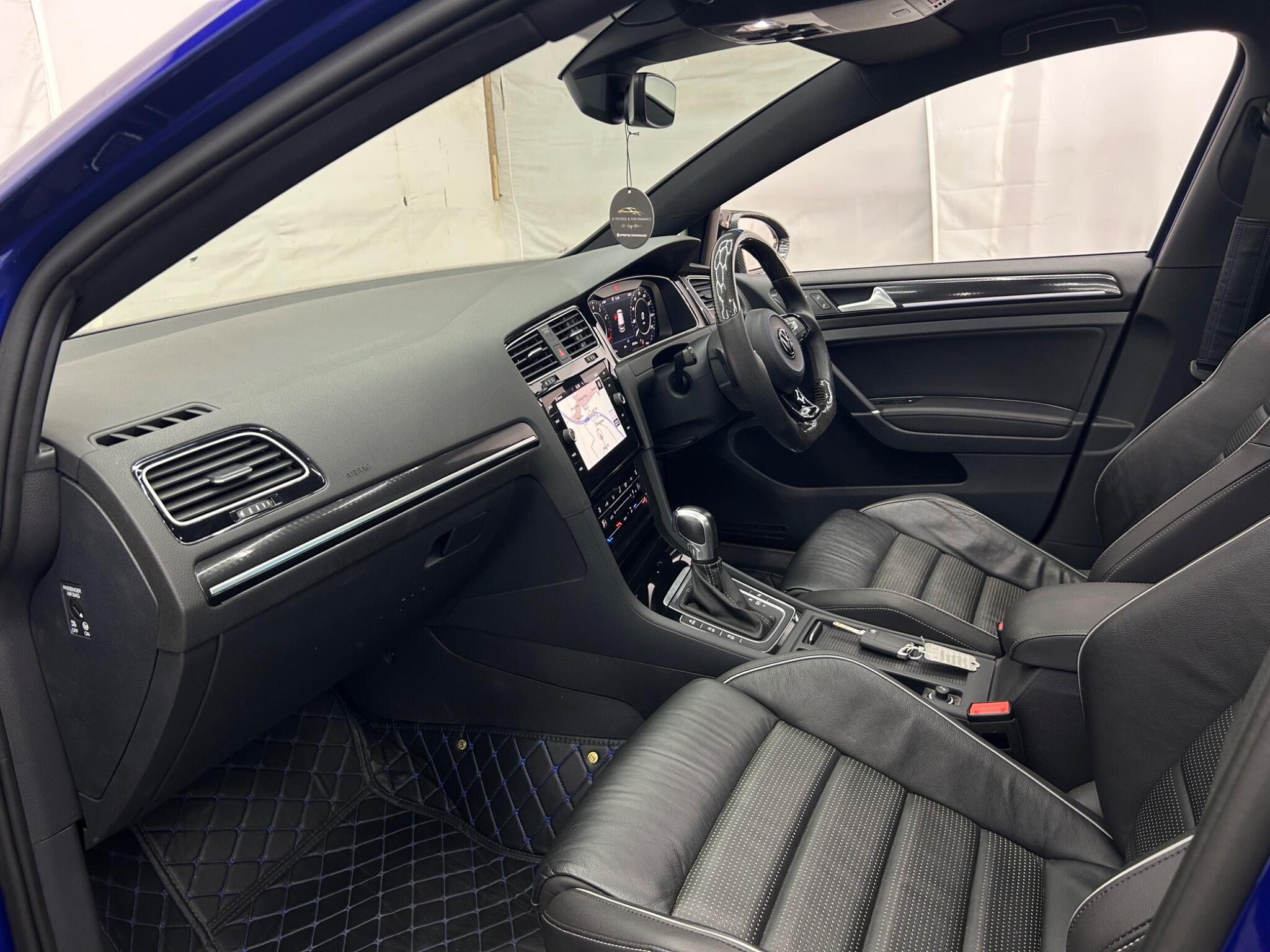 Volkswagen Golf view 48