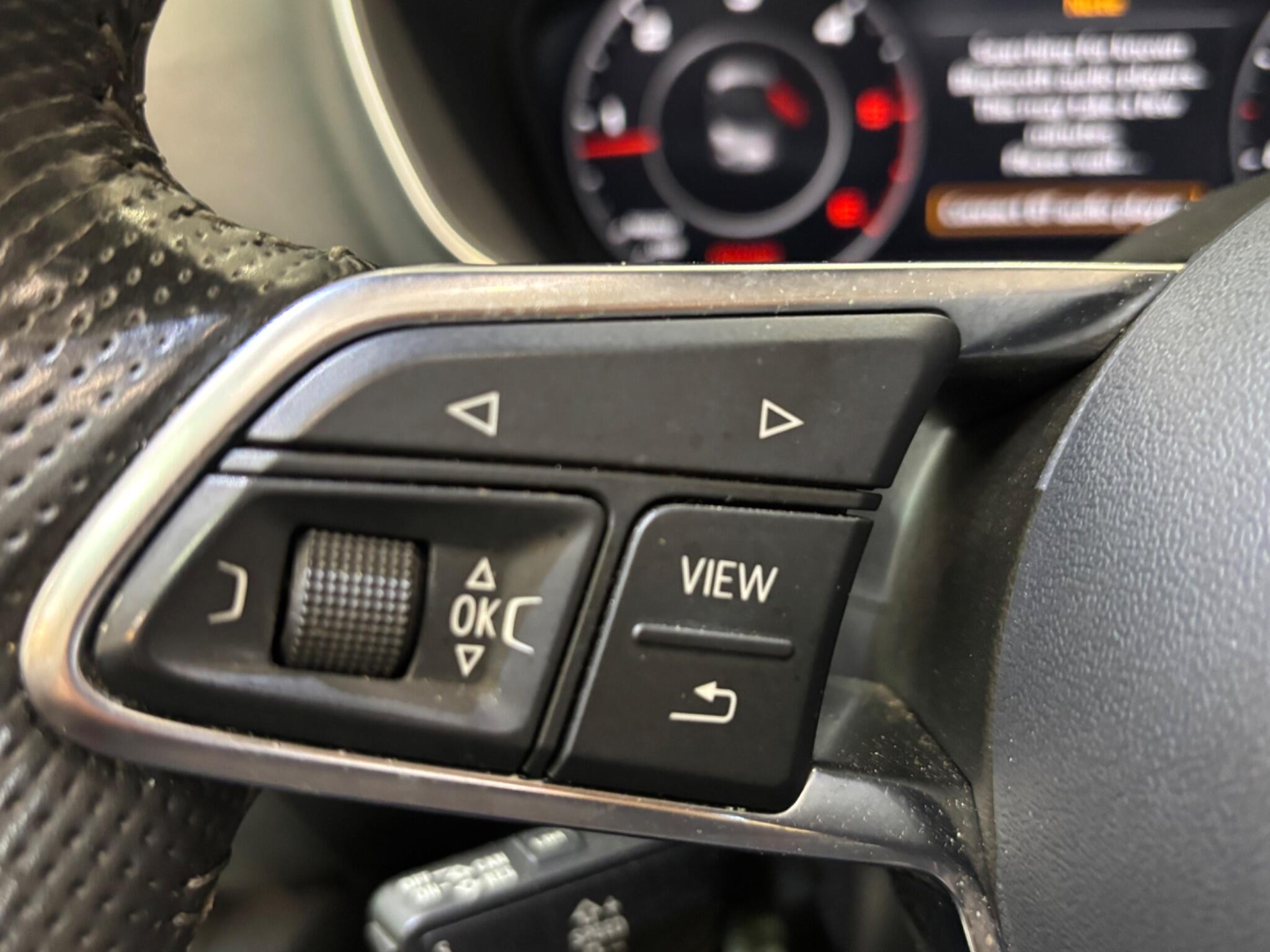 Audi TT view 10