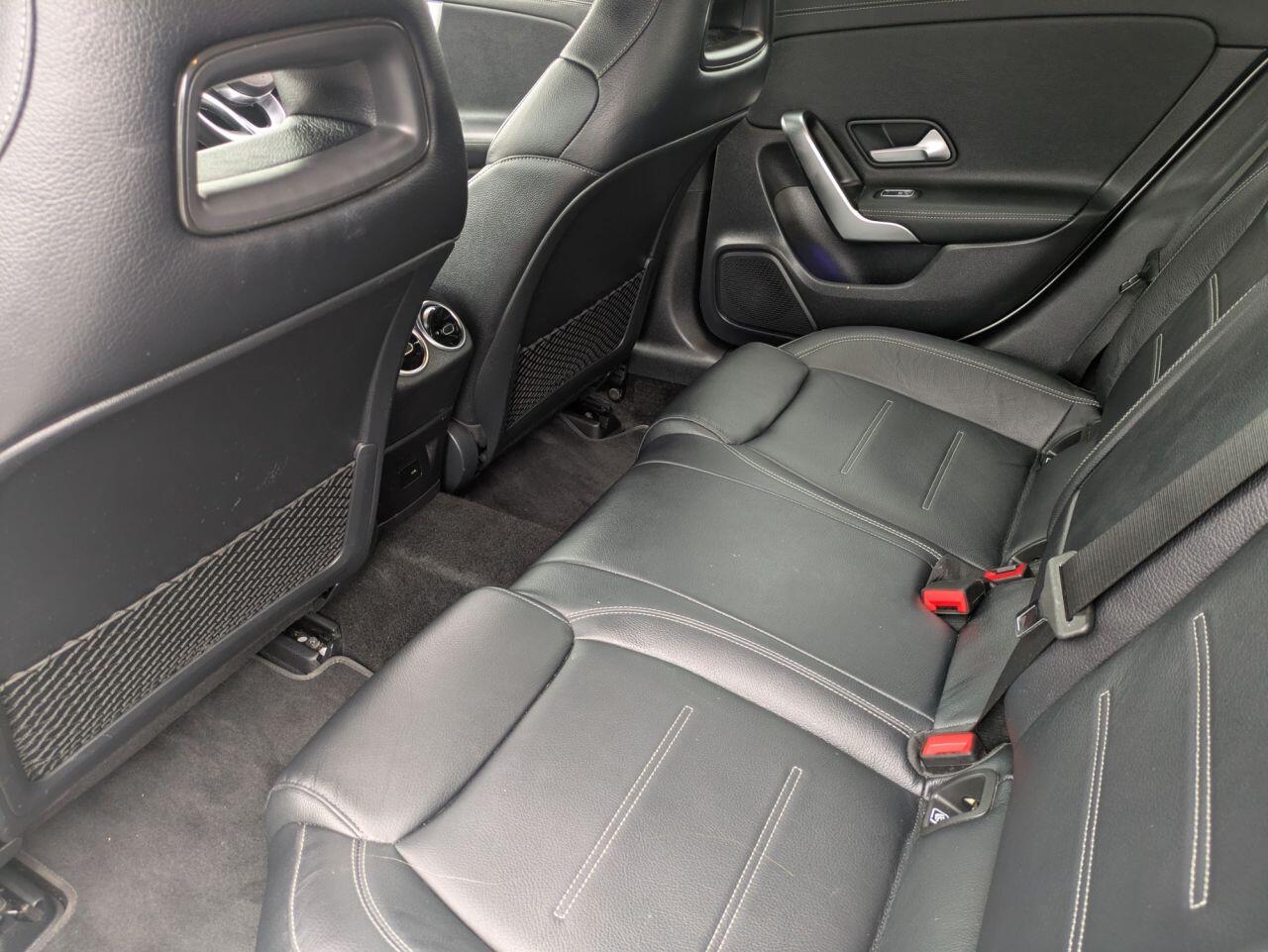Mercedes-Benz Cla view 9