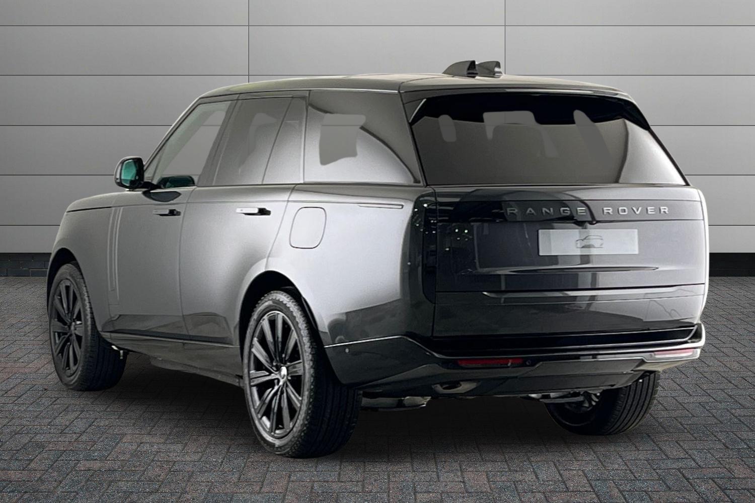 Land Rover Range Rover view 2