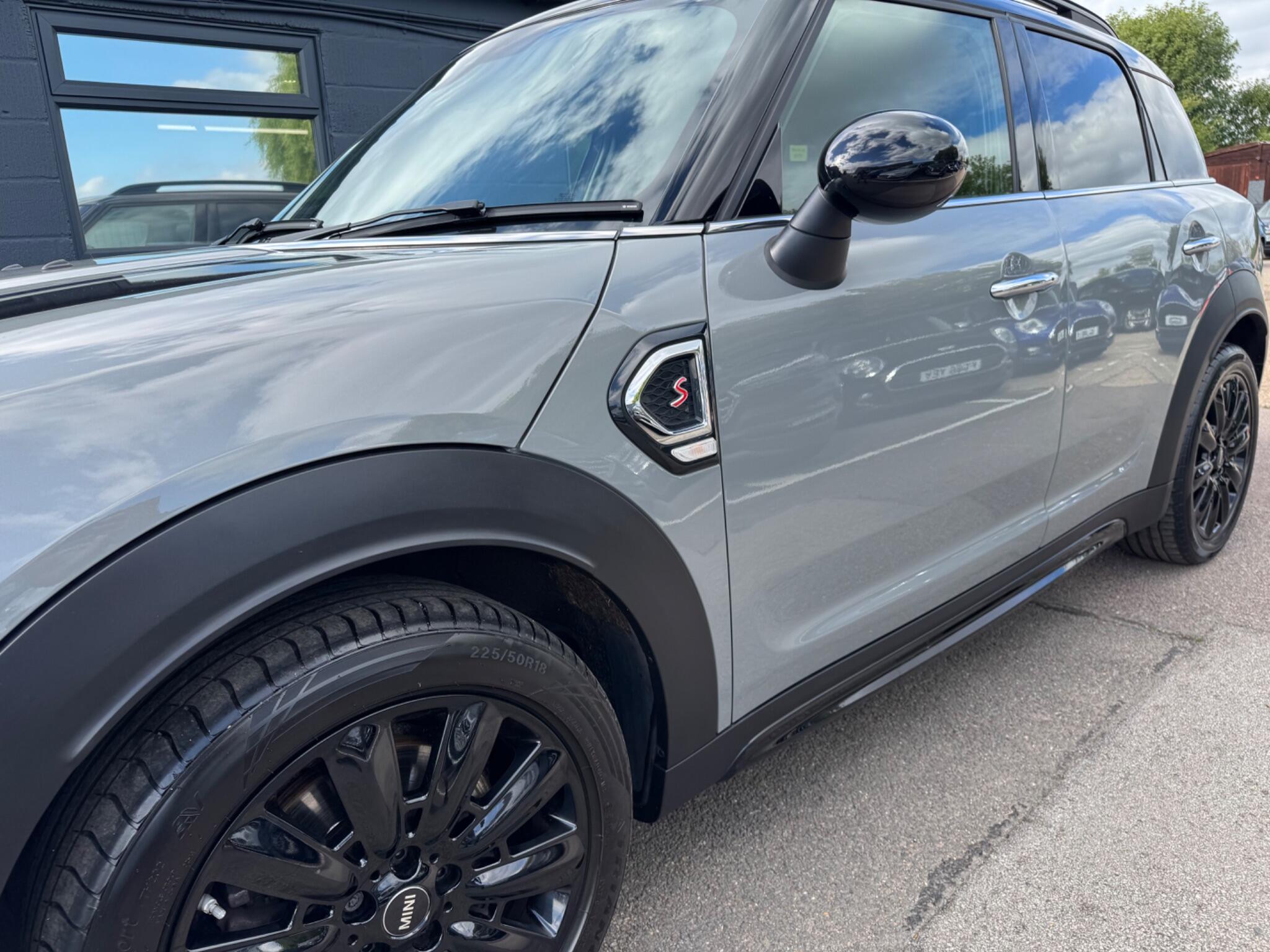 Mini Countryman view 8