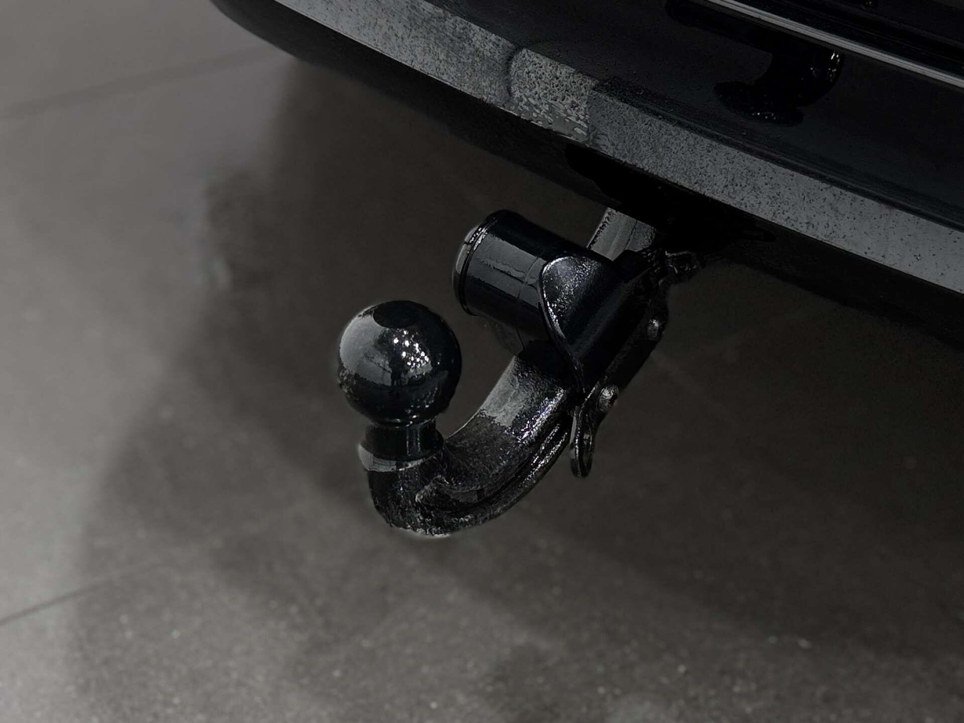 Land Rover Range Rover Sport view 30