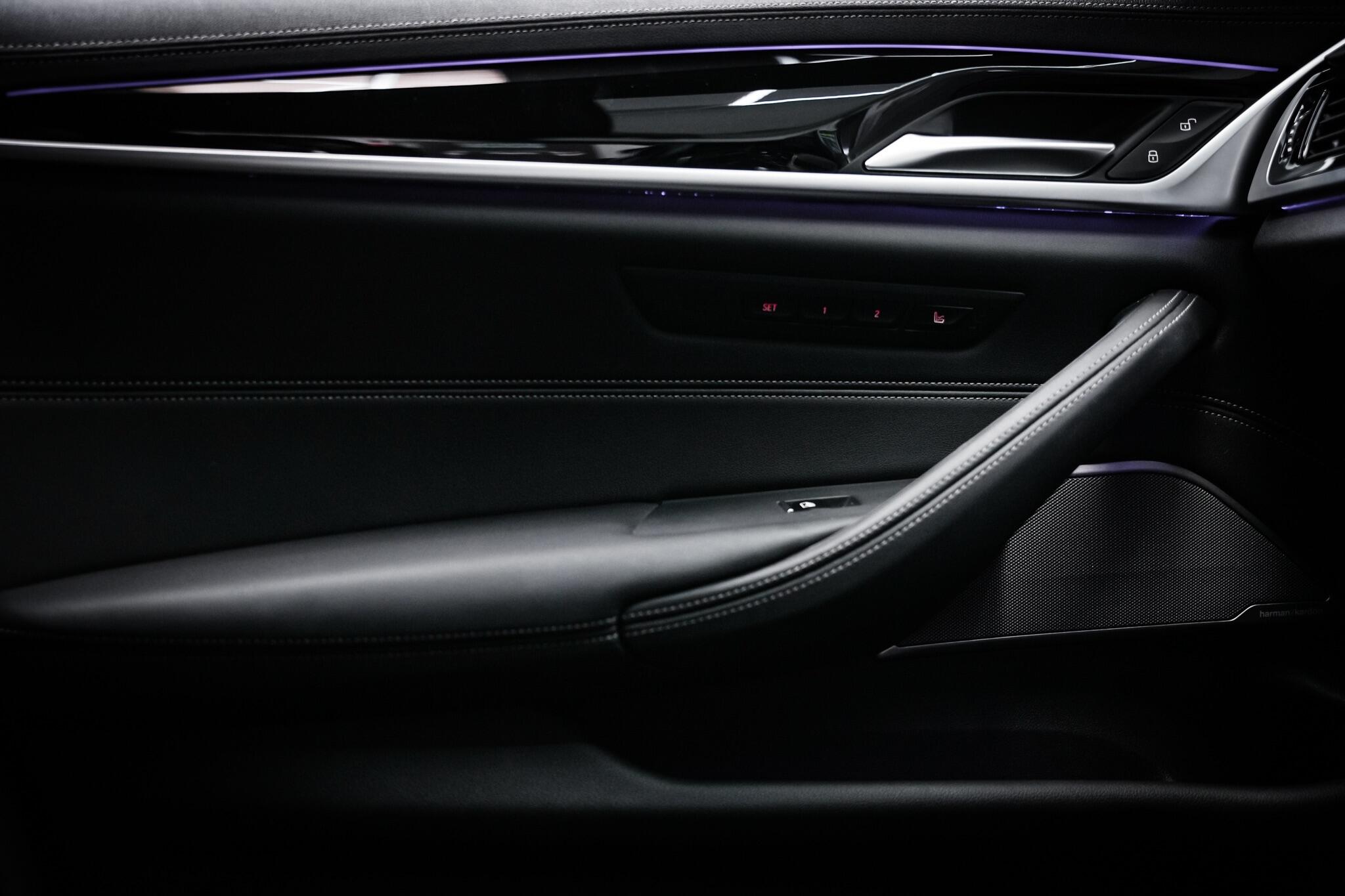 BMW 5 Series view 47