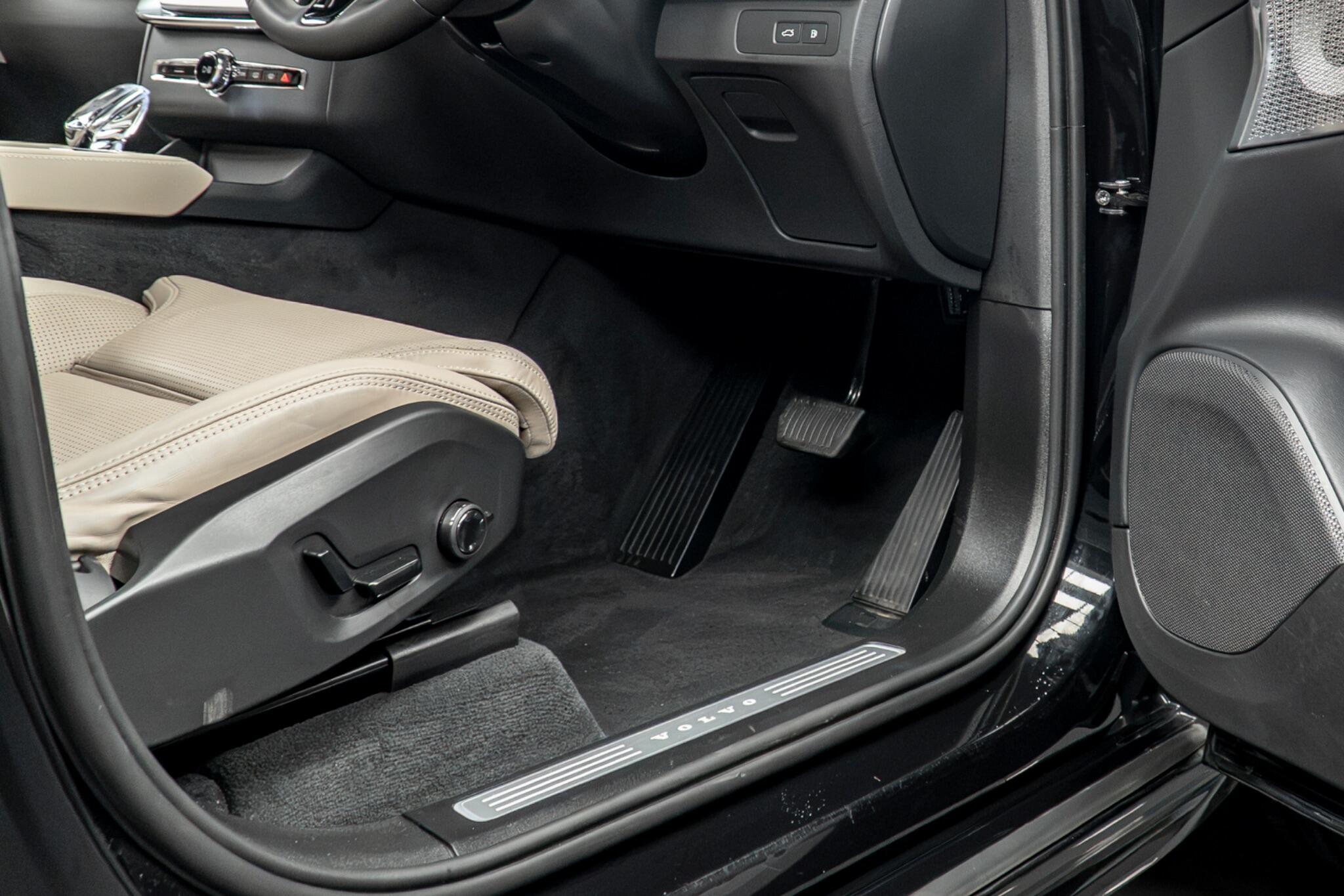 Volvo XC90 view 45