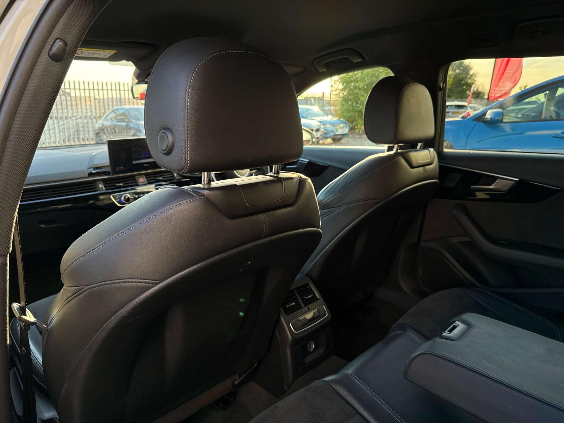 Audi A4 Avant view 36