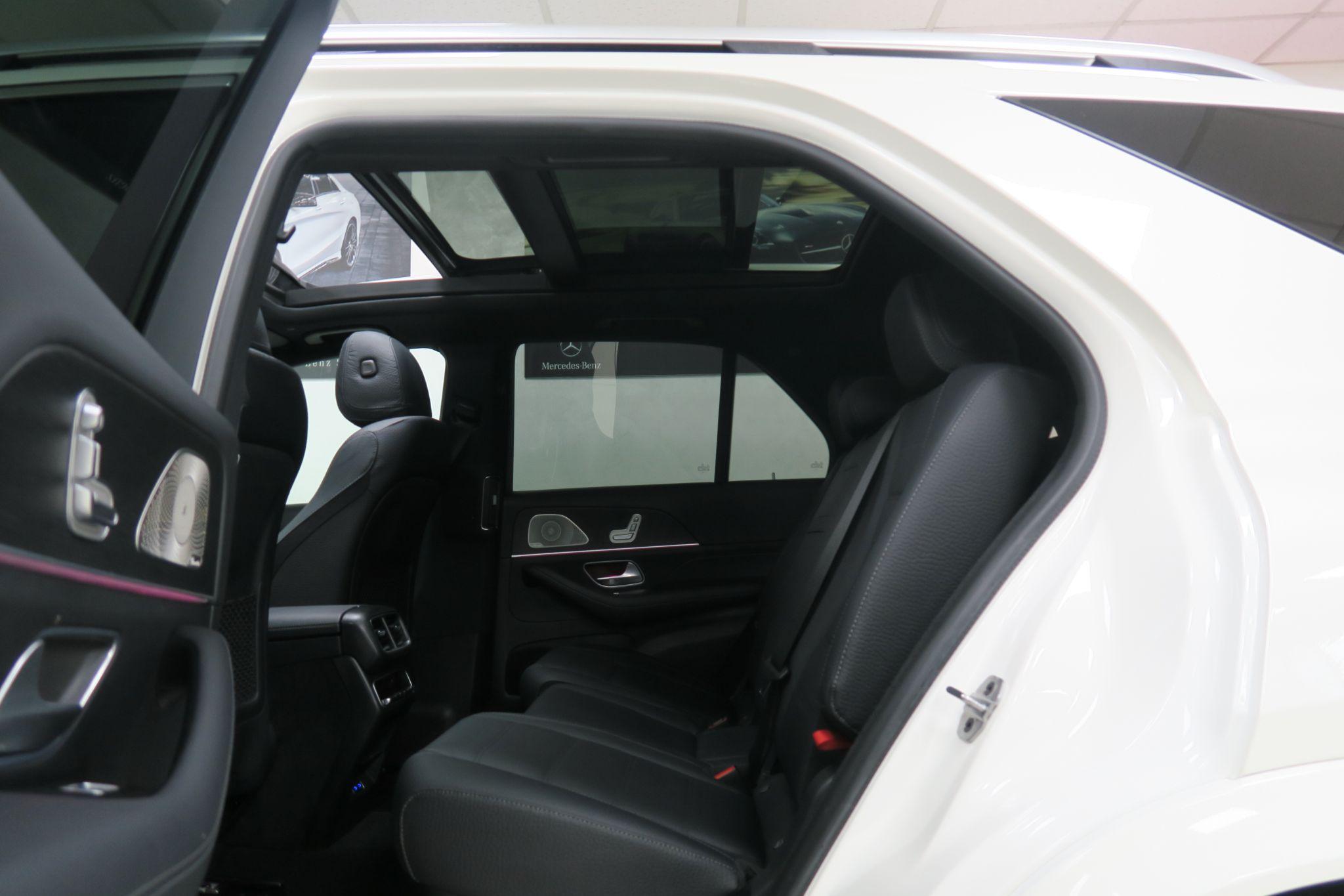 Mercedes-Benz Gle view 10