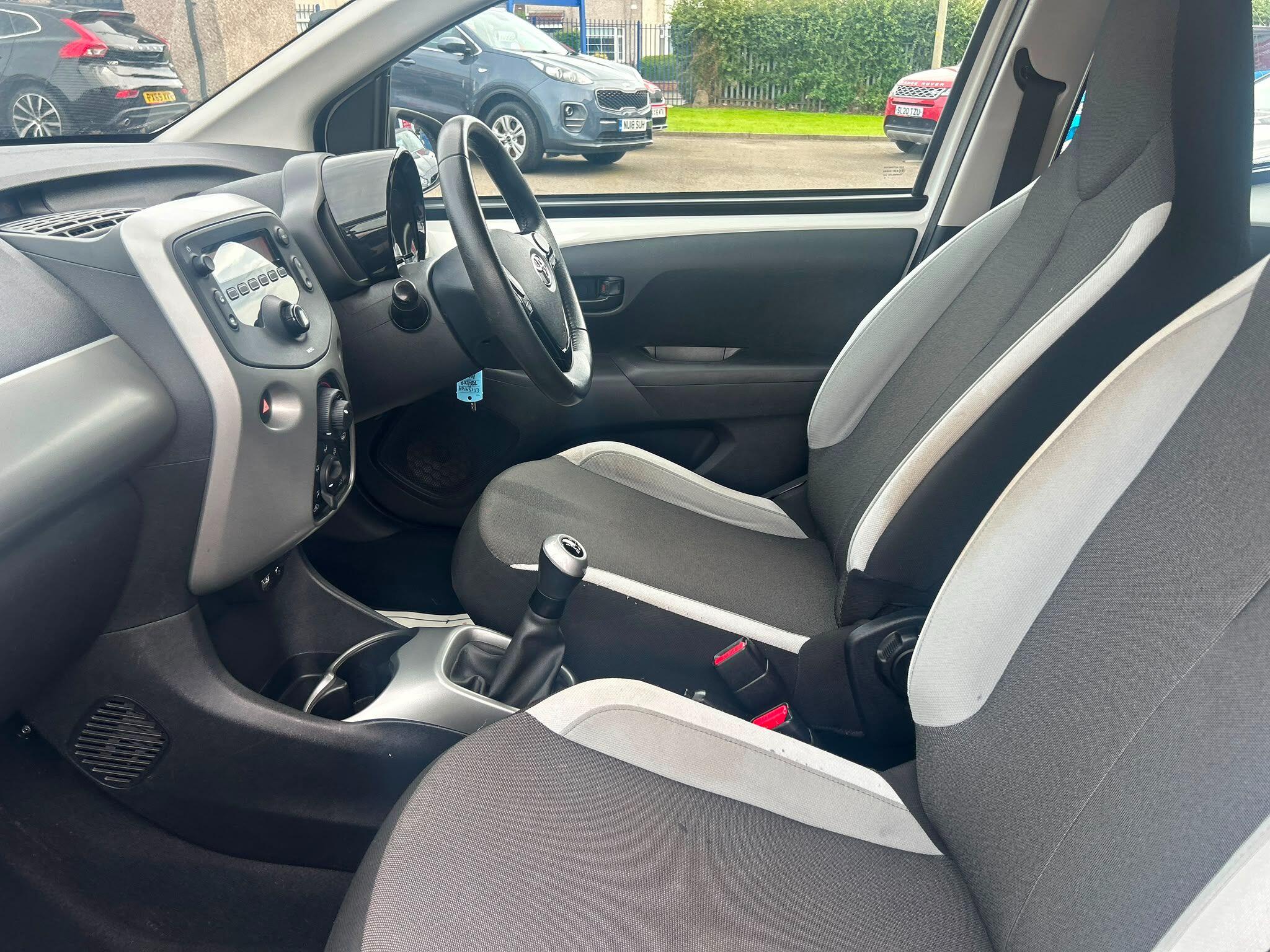 Toyota Aygo view 19