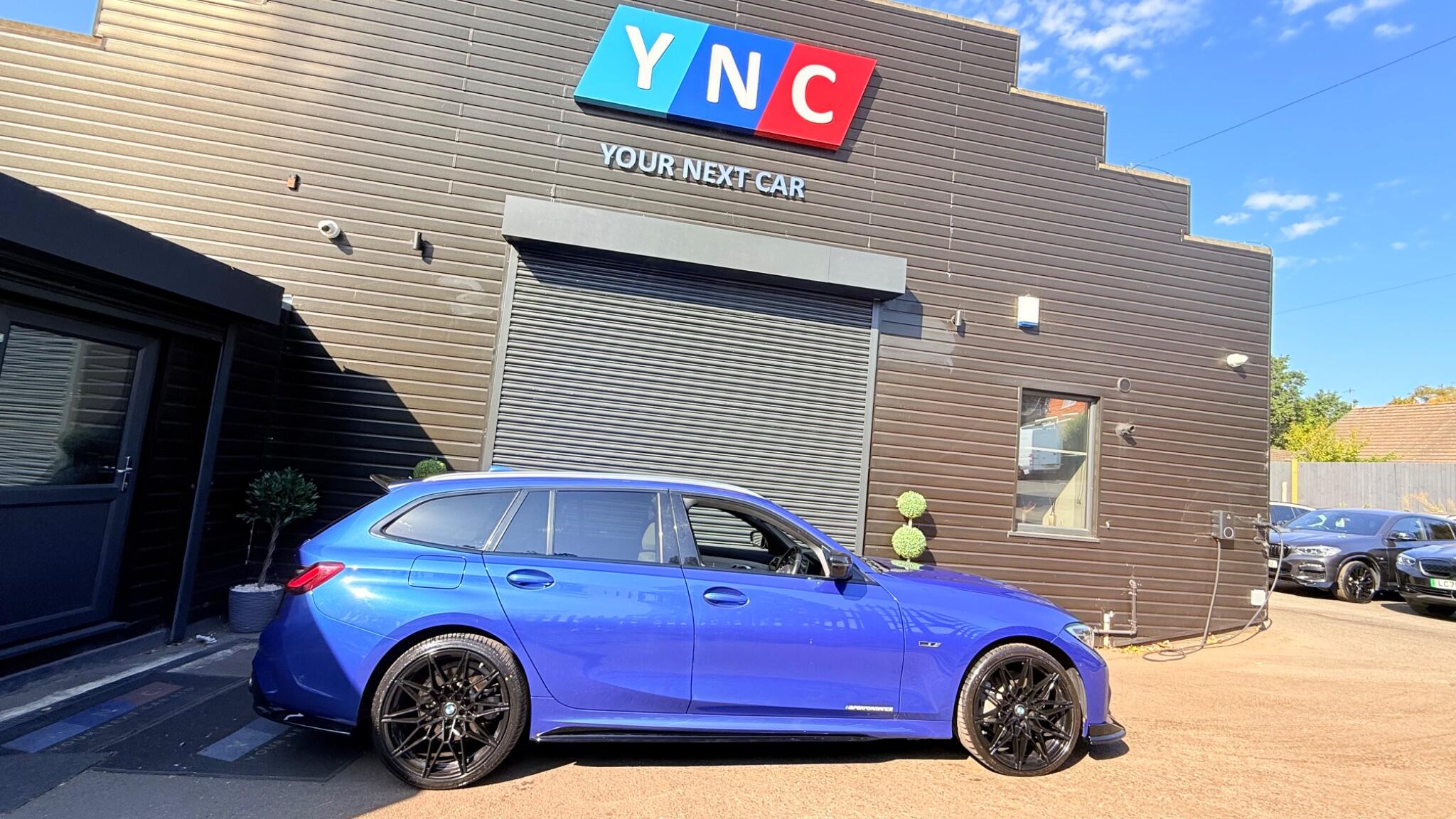BMW 3 Series view 12