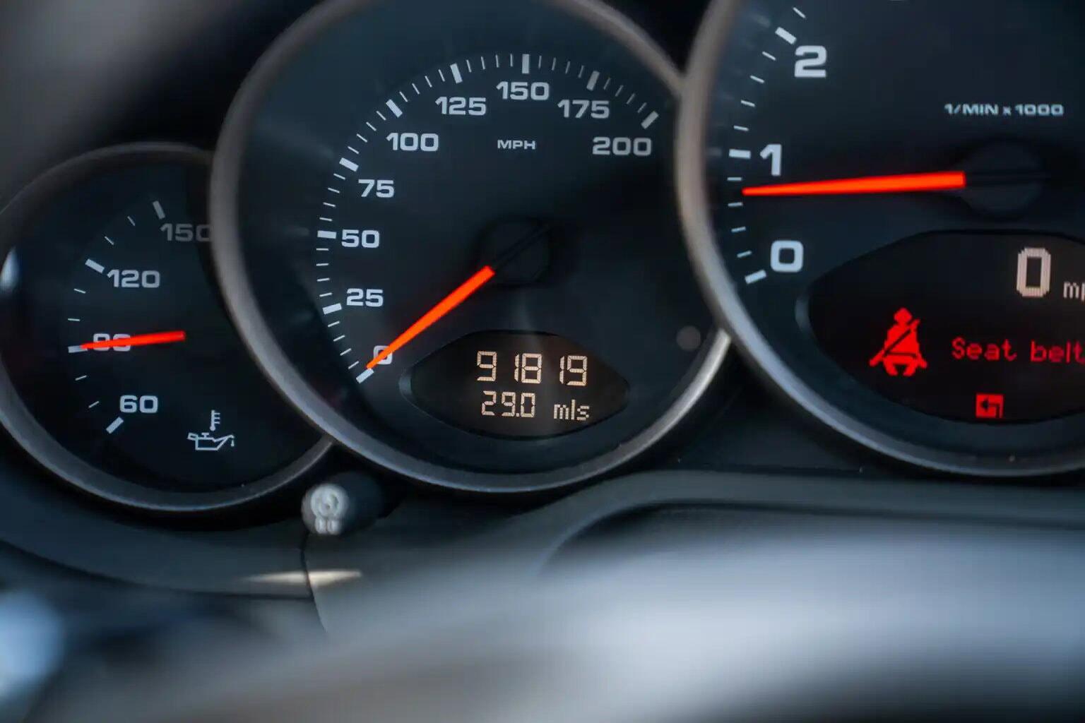 Porsche 911 view 33