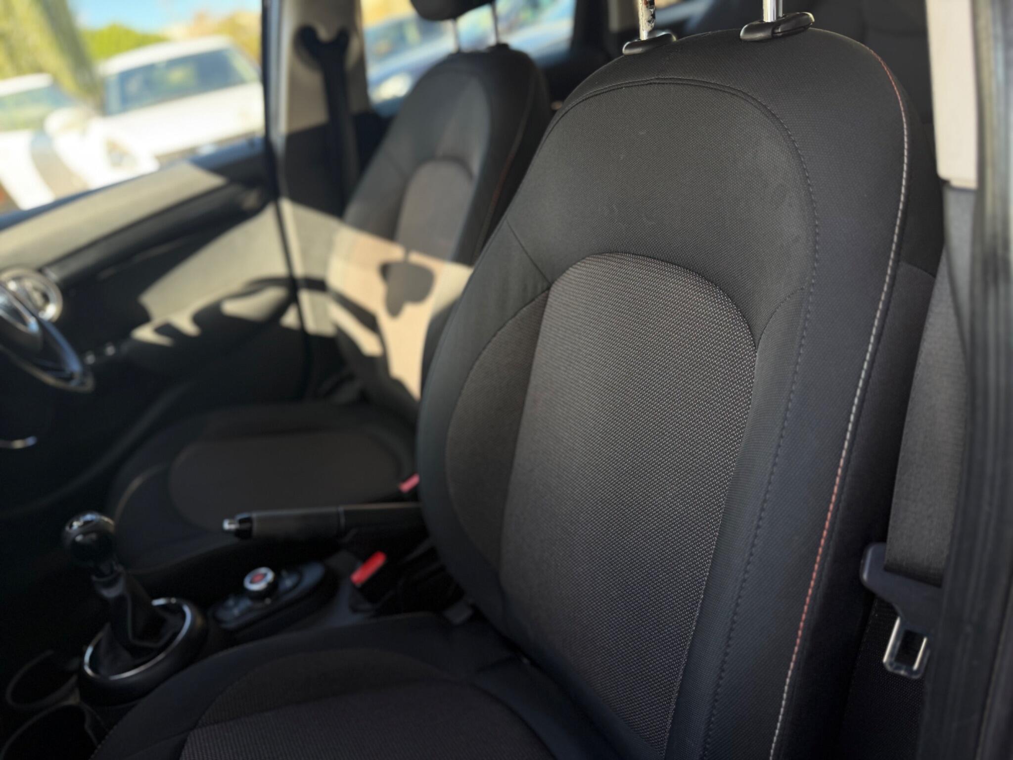MINI Hatch view 27