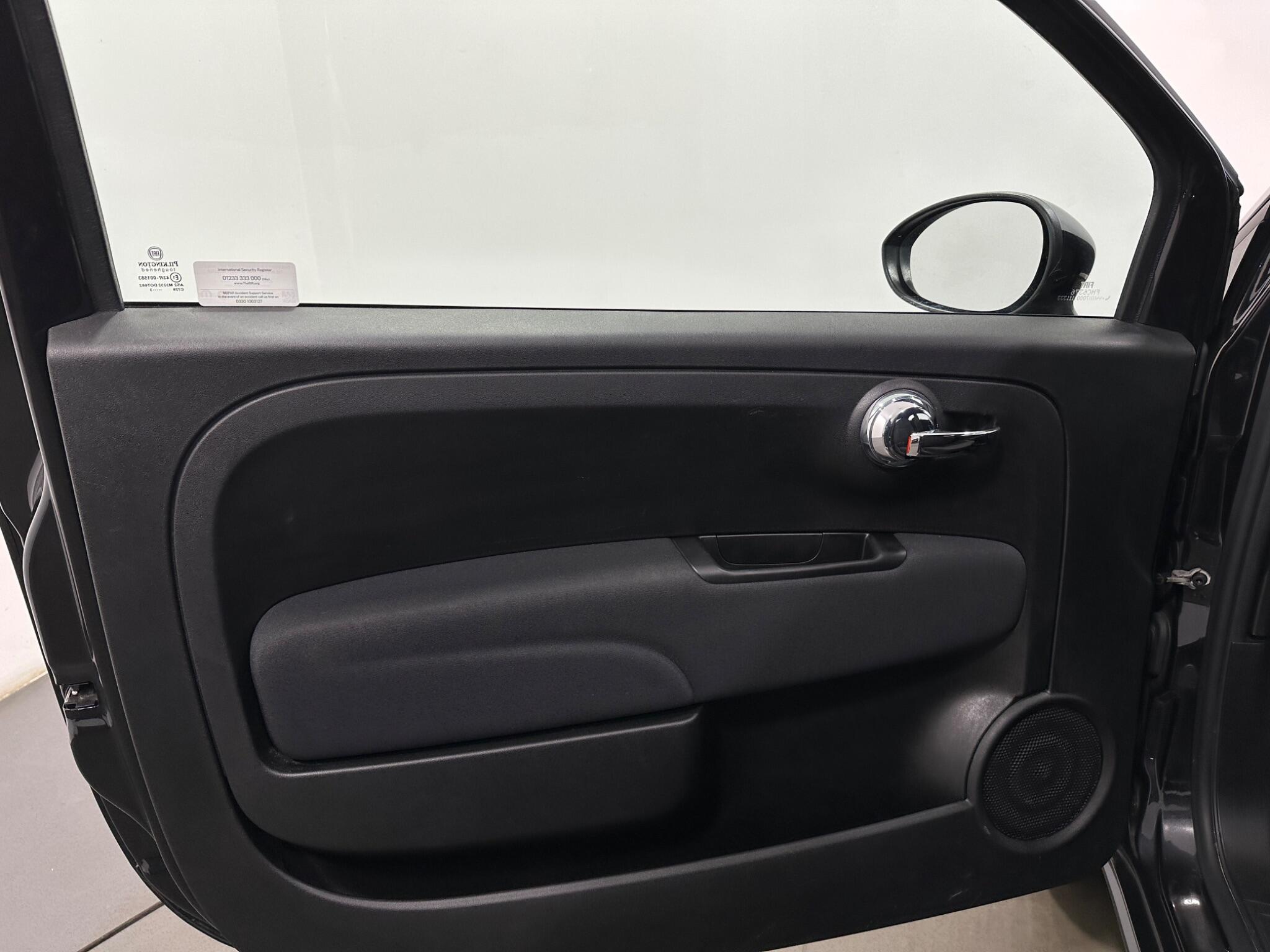 Fiat 500c view 34