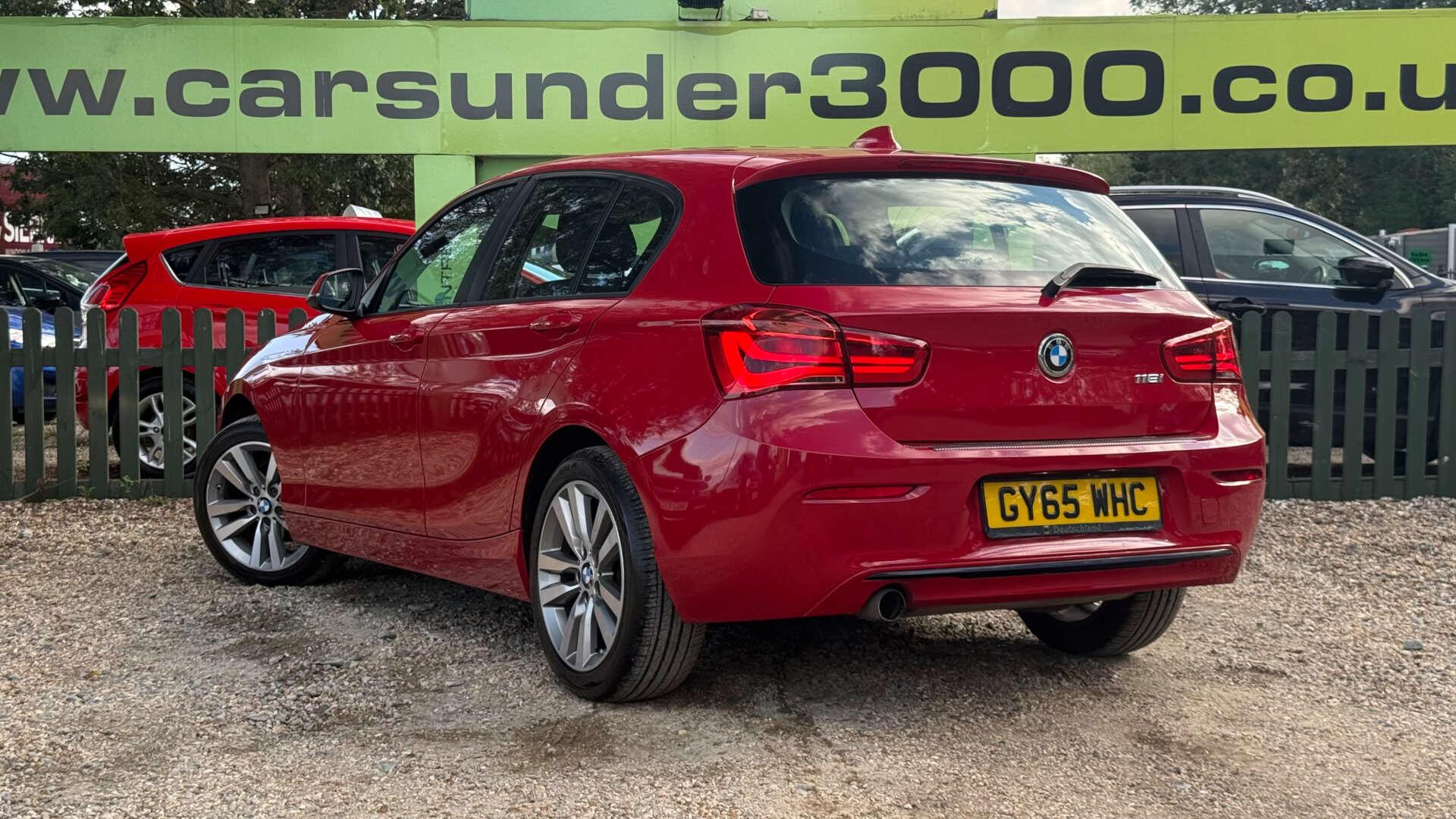 BMW 1 Series view 6