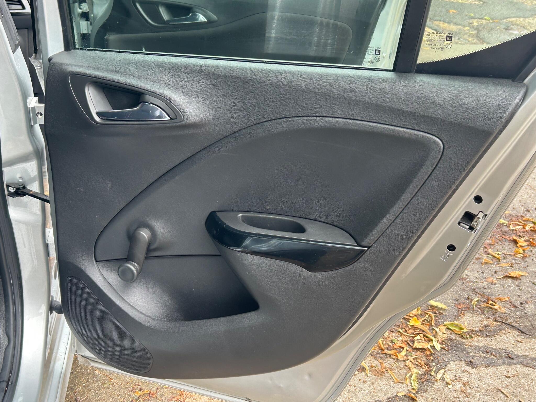 Vauxhall Corsa view 37