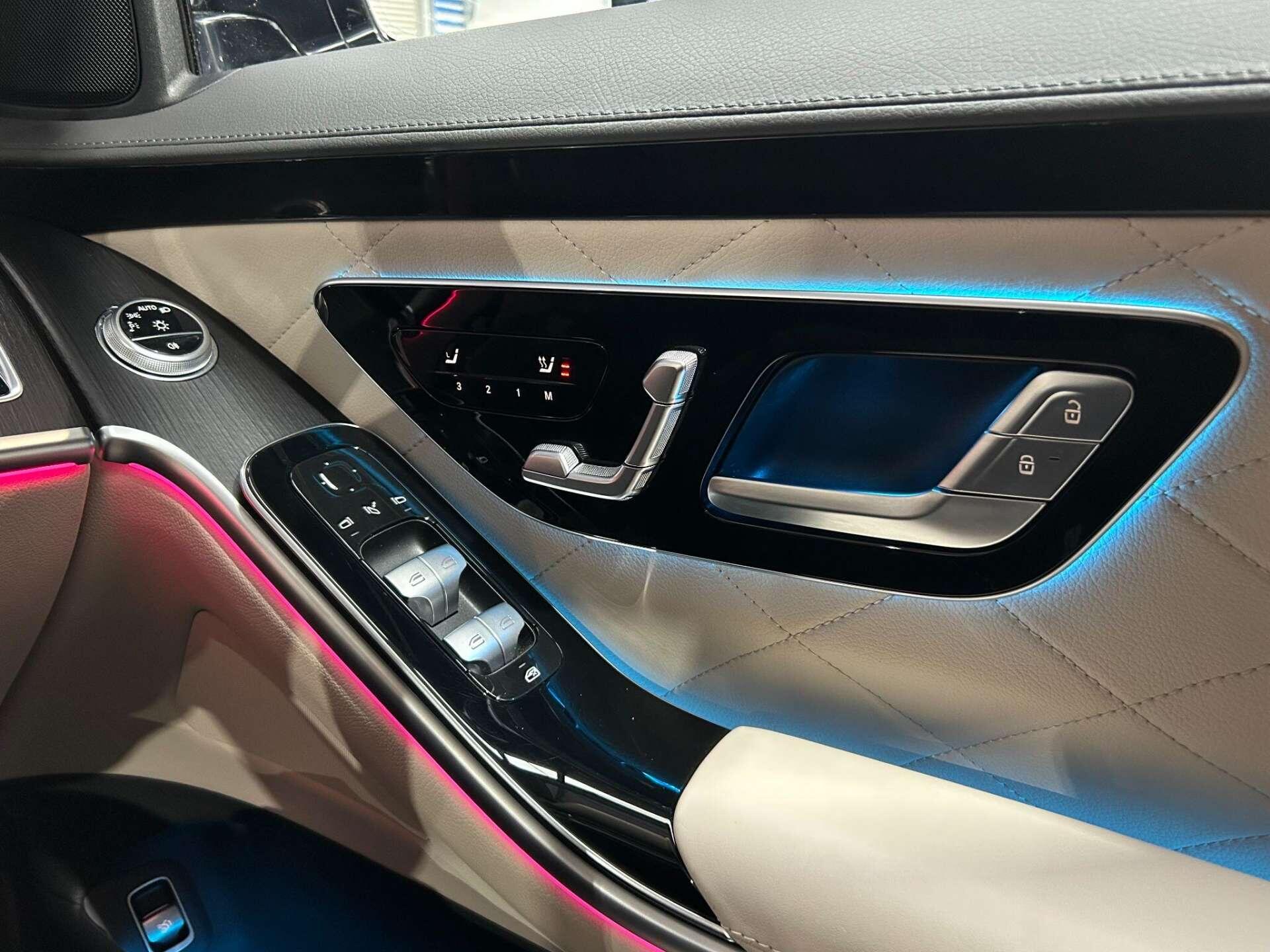 Mercedes-Benz S Class view 39