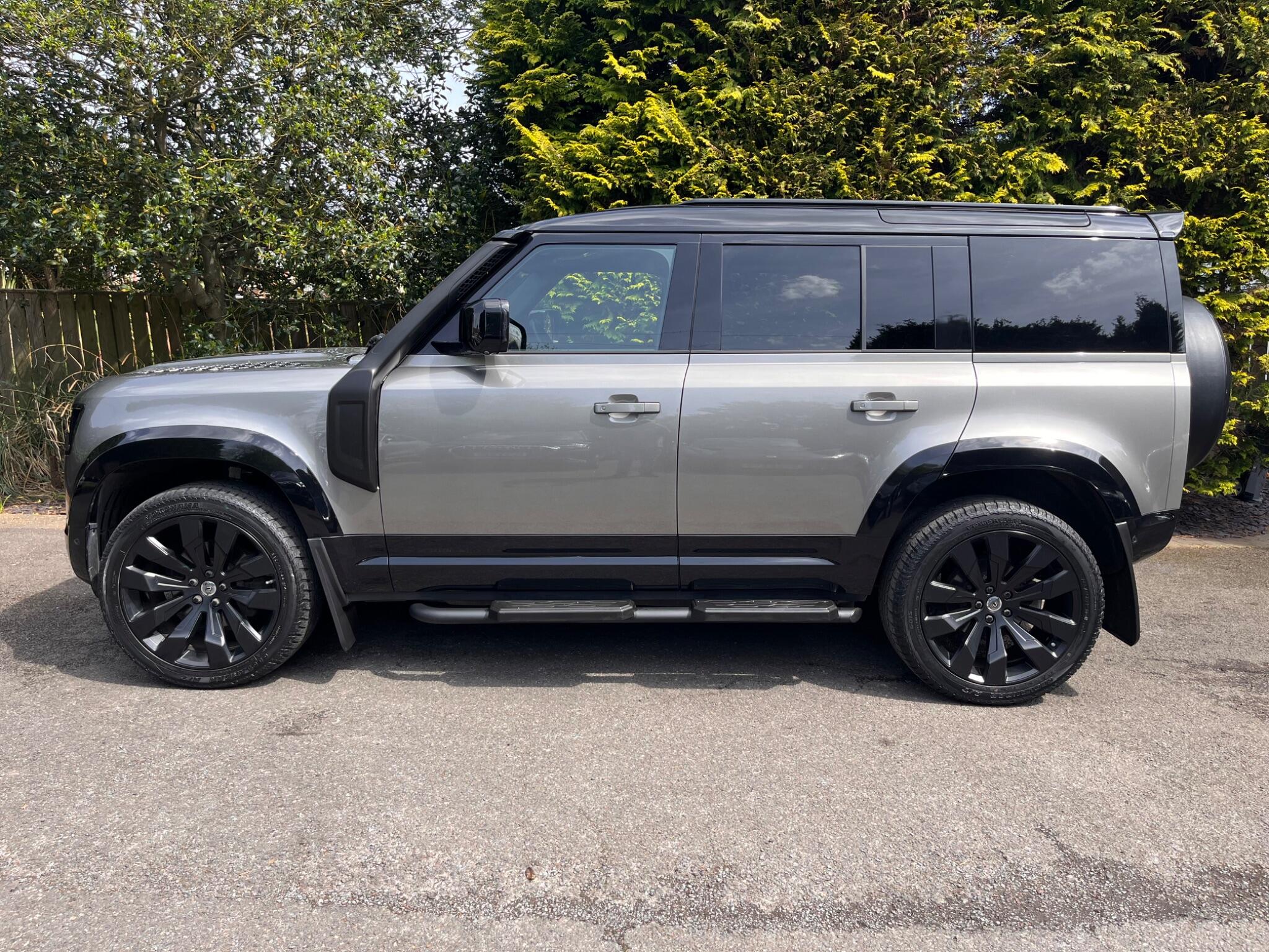 Land Rover Defender view 8