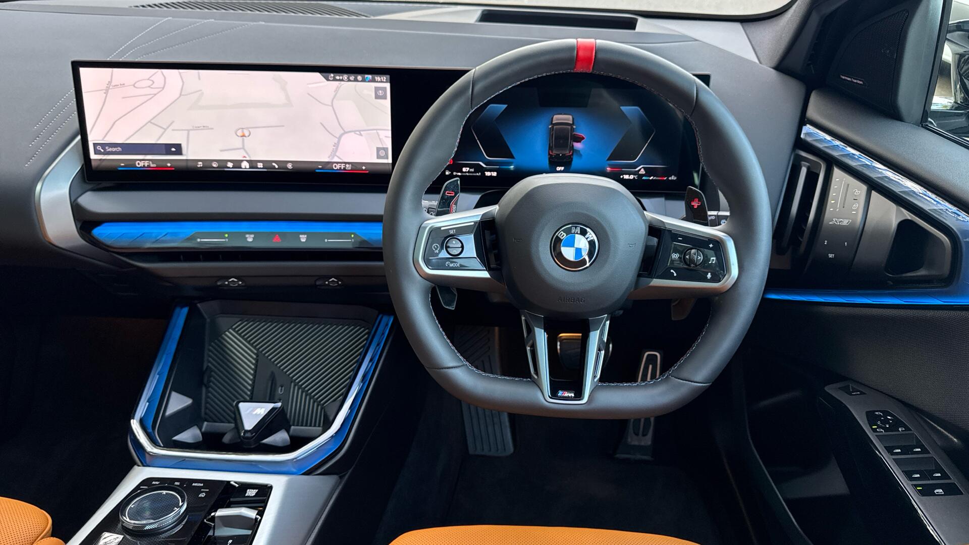BMW X3 view 5