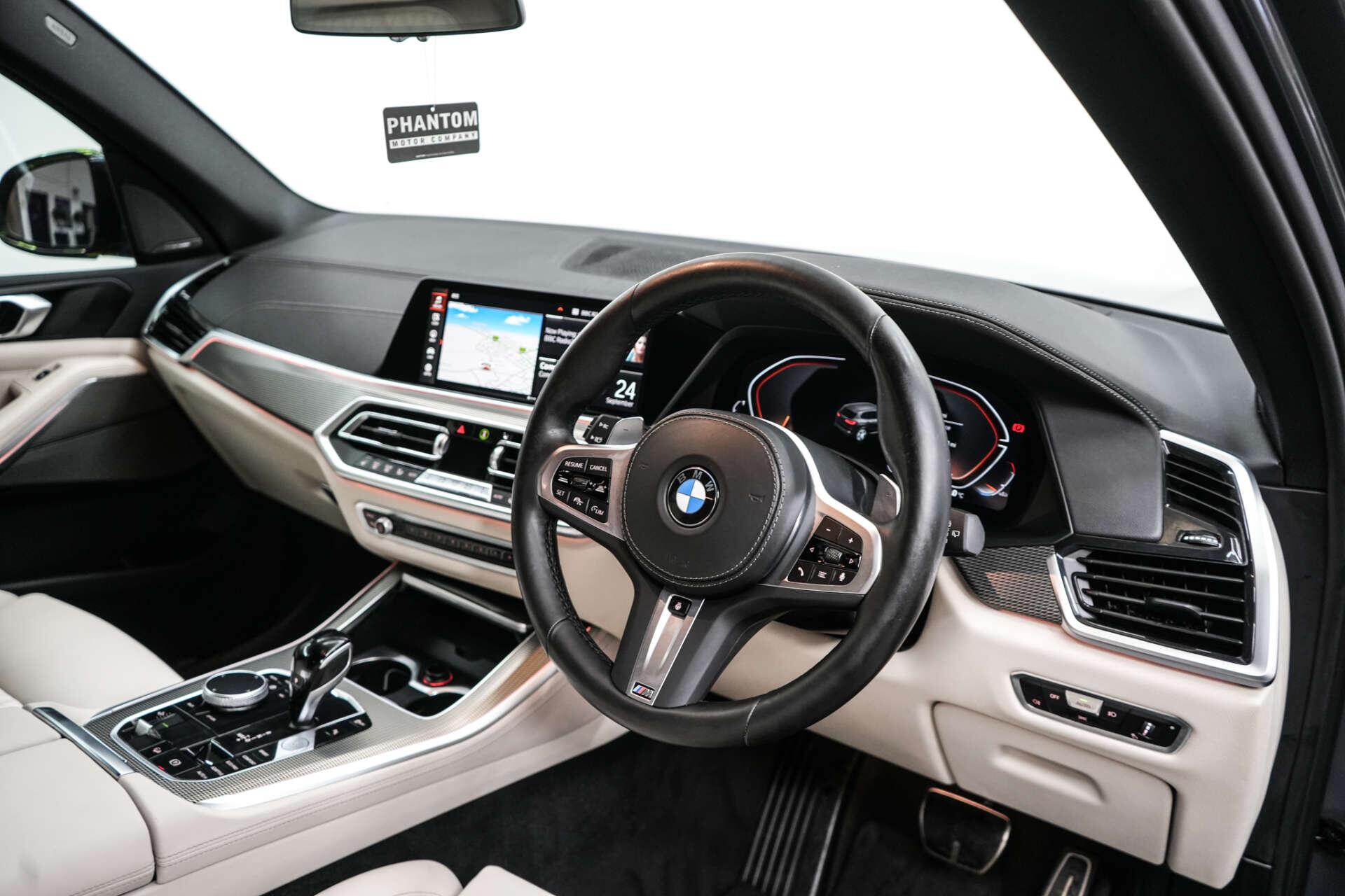 BMW X5 view 10