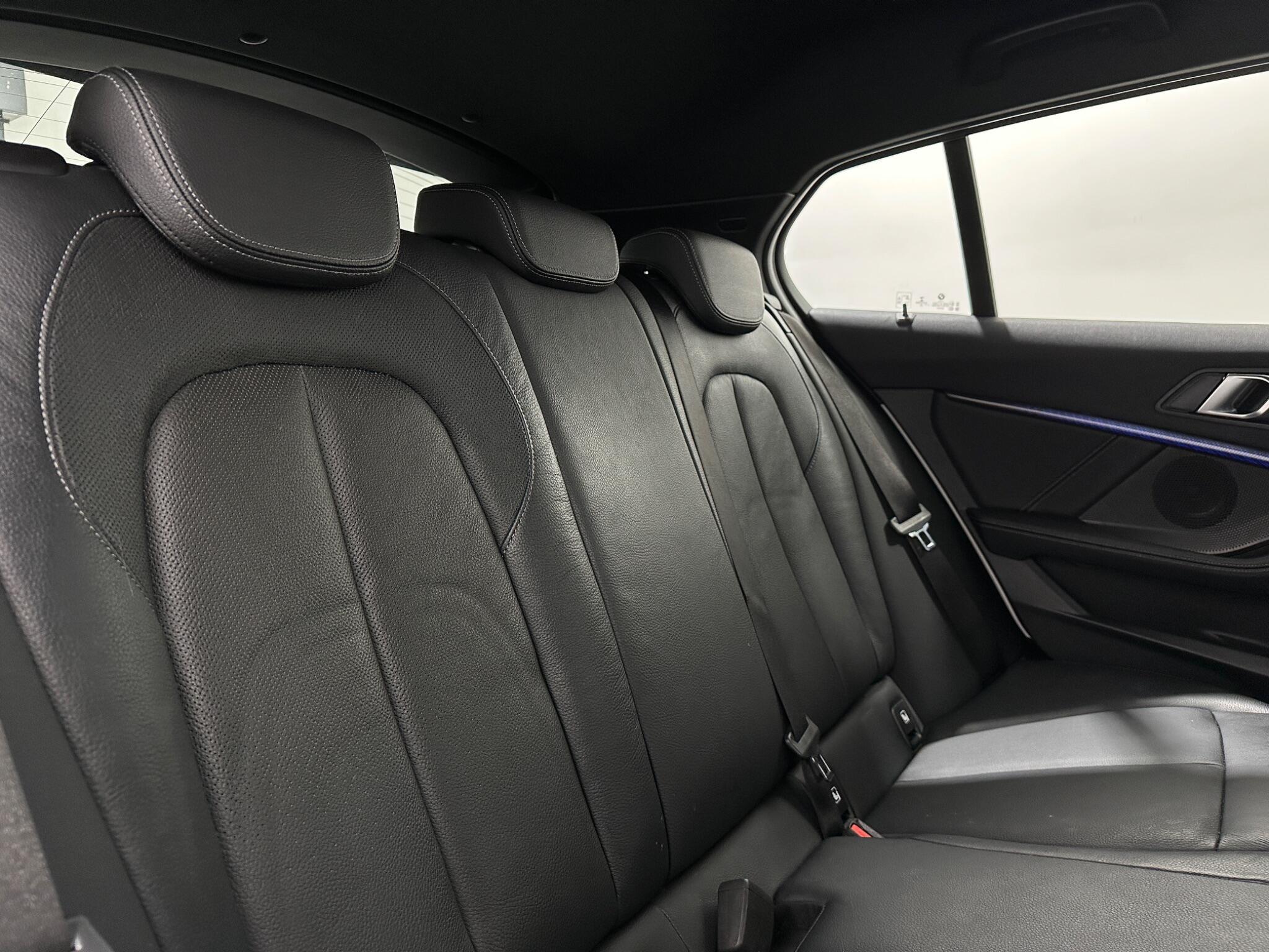 BMW 1 Series view 43