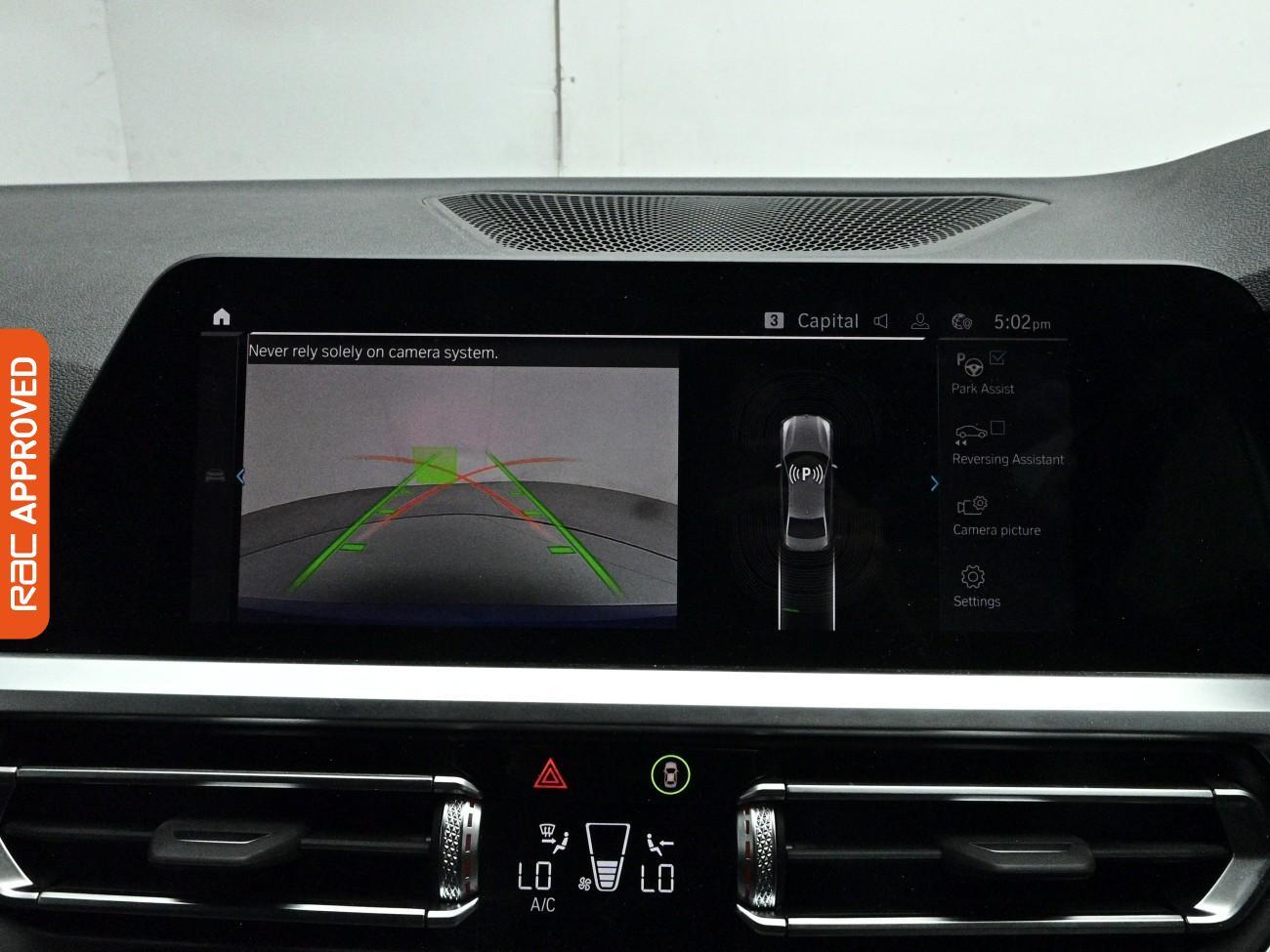 BMW 3 Series view 28