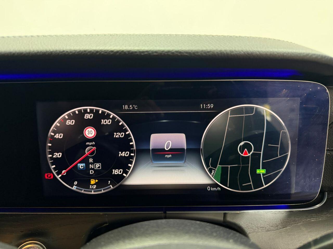Mercedes-Benz E-Class view 30