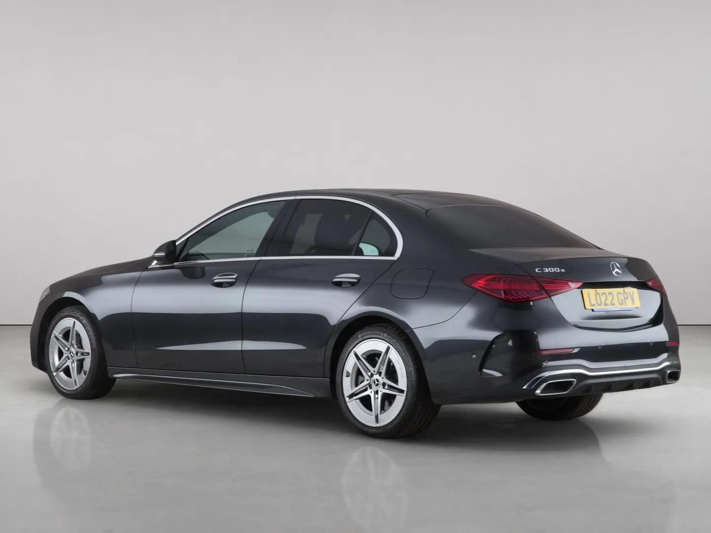 Mercedes-Benz C-Class view 8