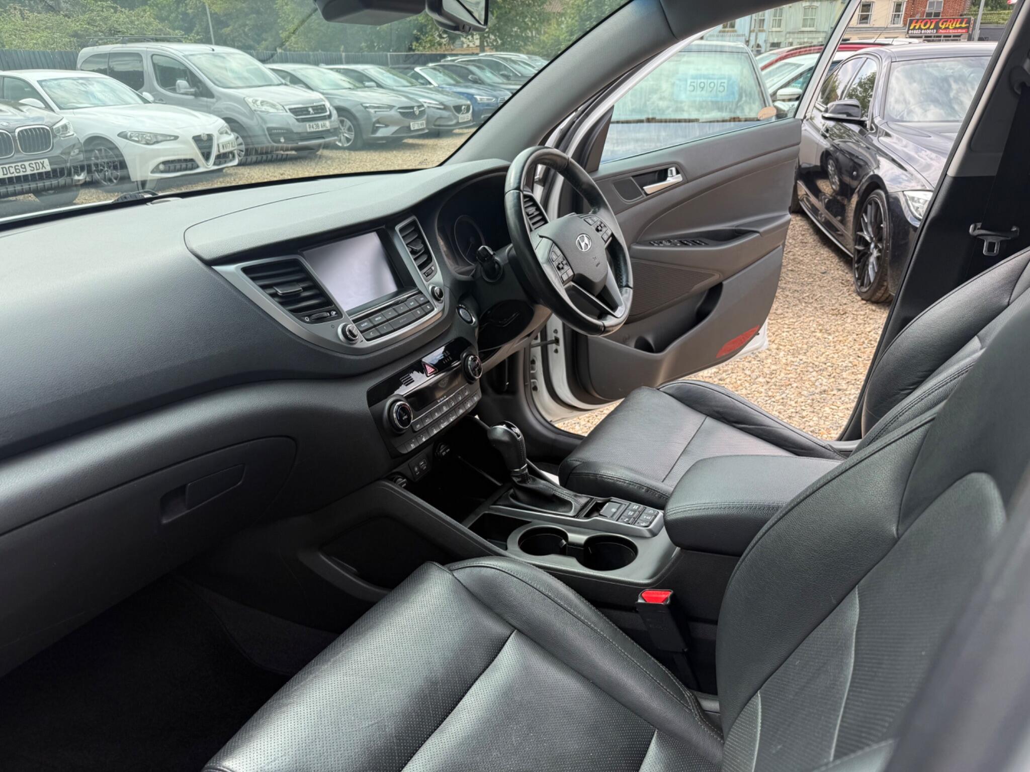 Hyundai Tucson view 14