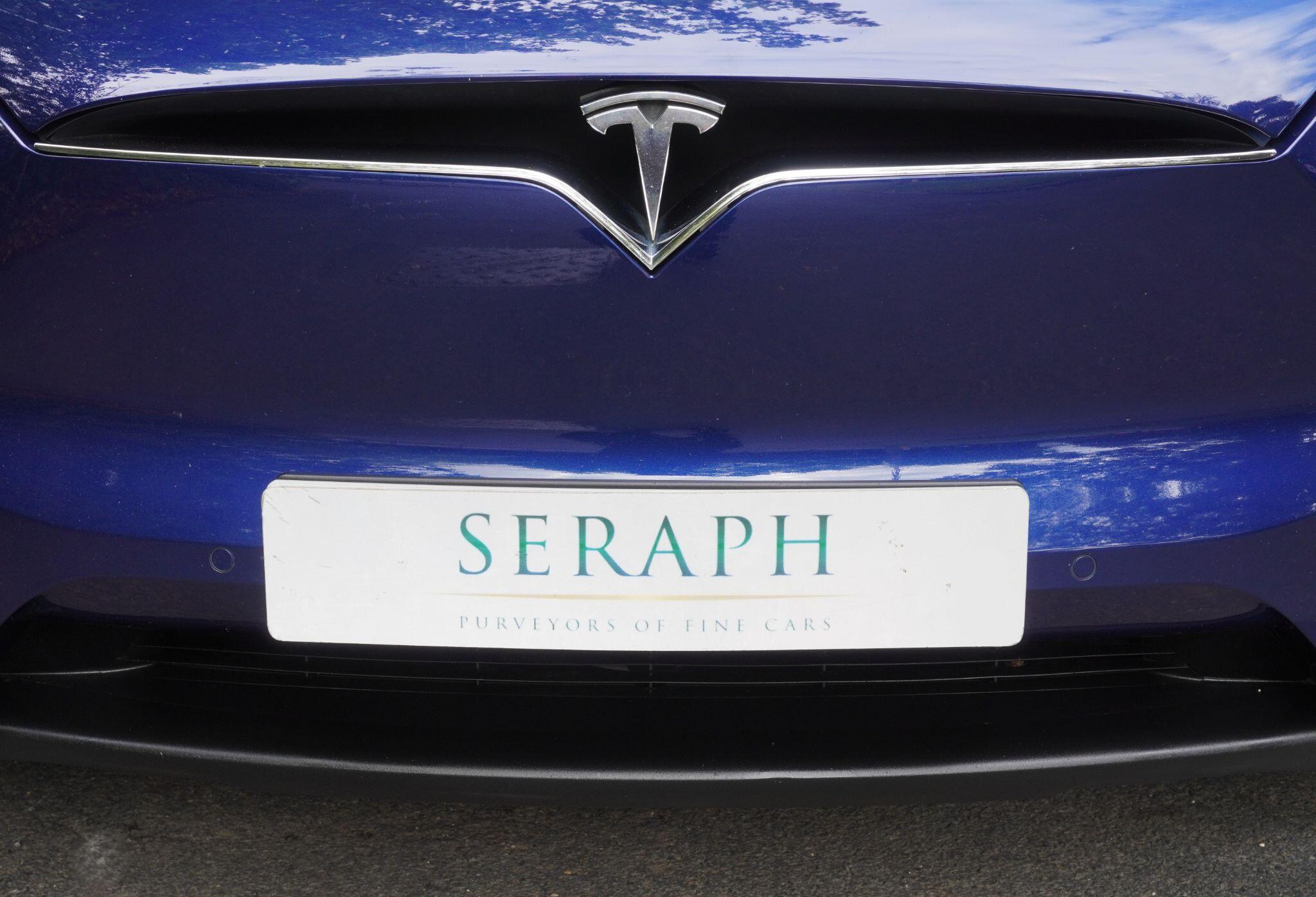 Tesla Model X view 72