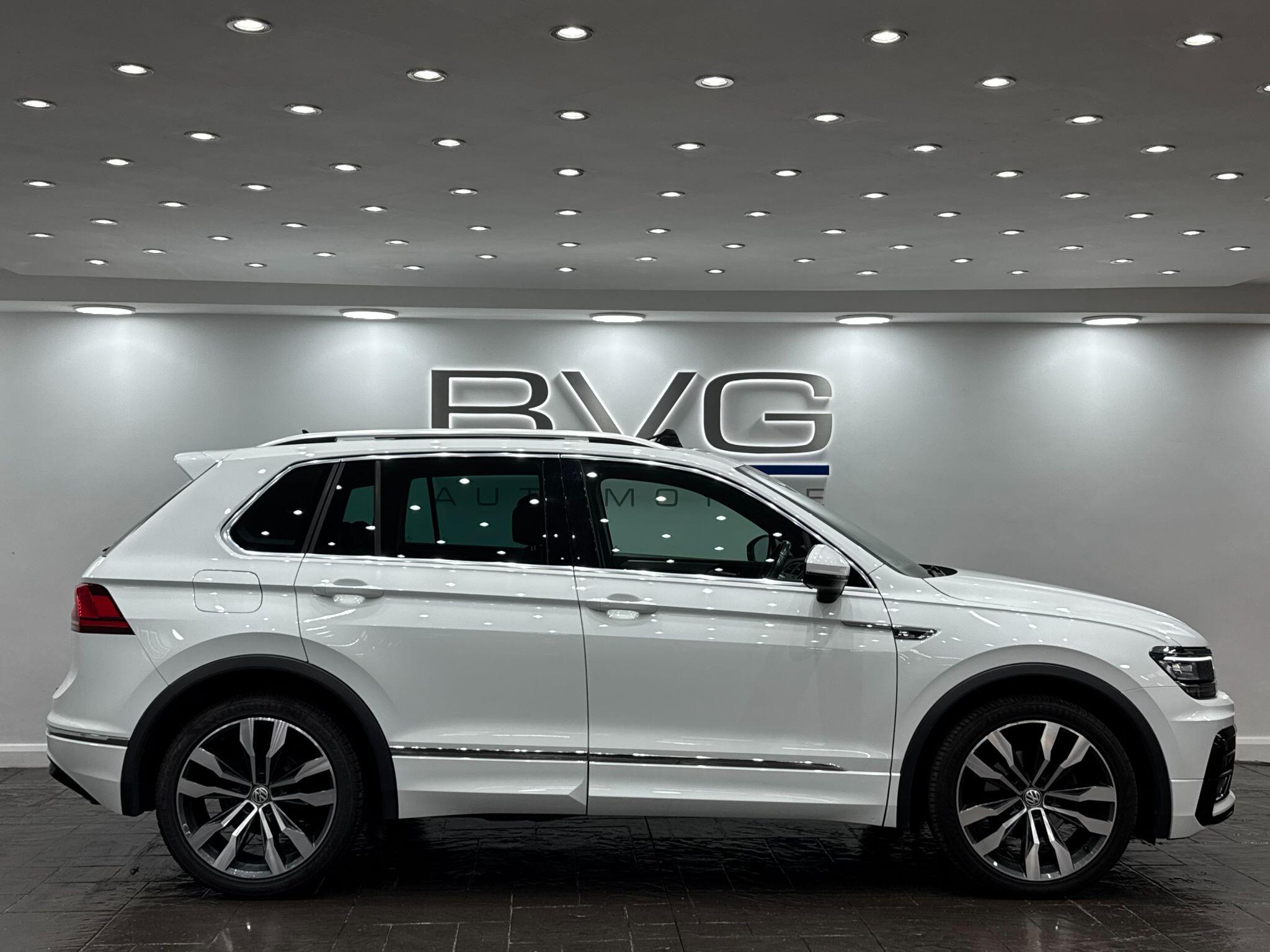 Volkswagen Tiguan view 14