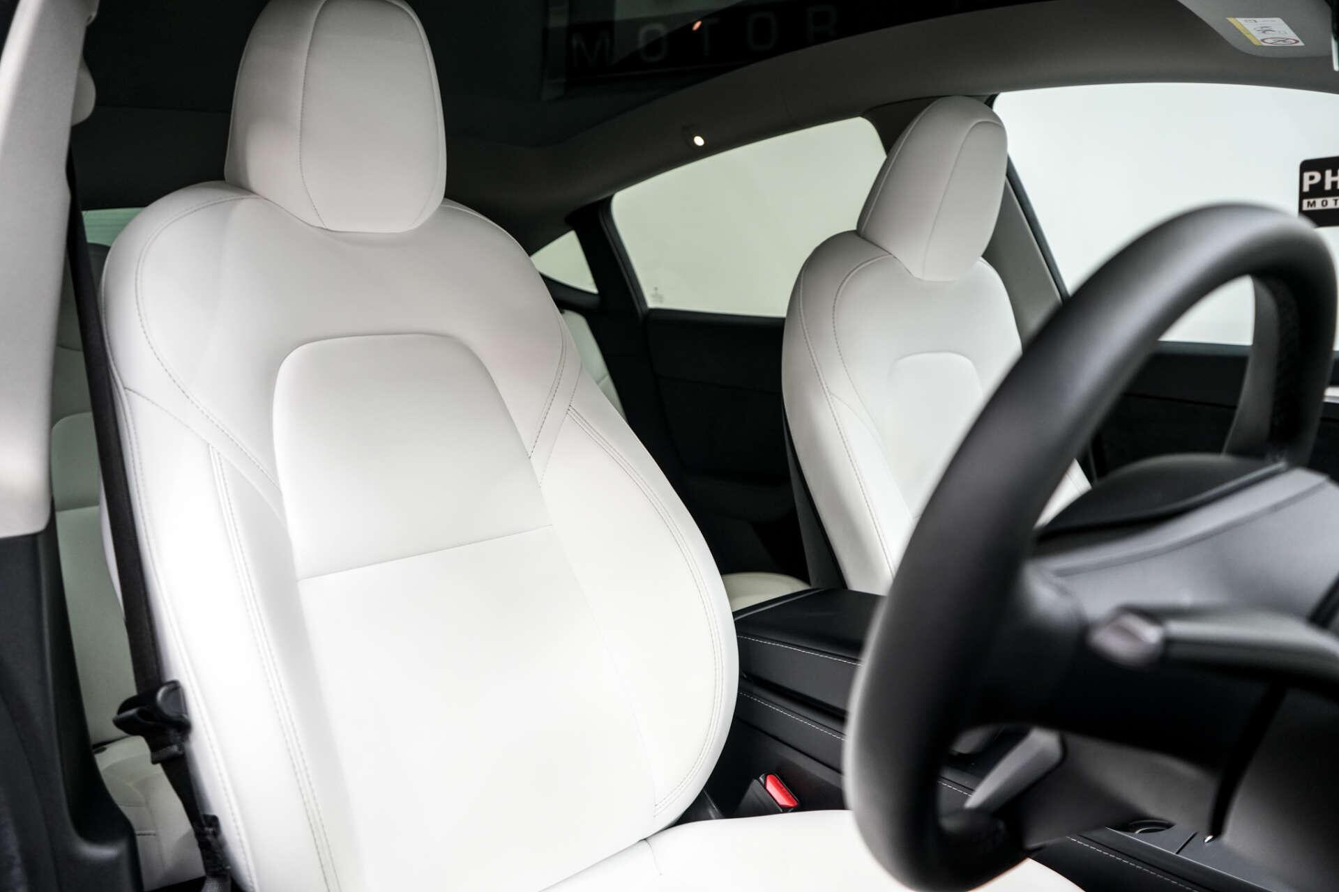 Tesla Model Y view 17