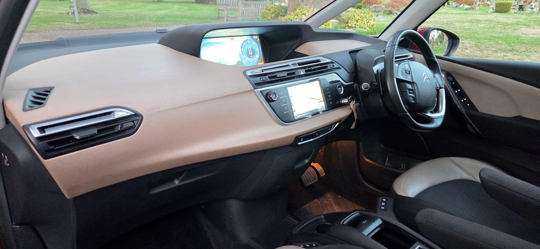 Citroen C4 Picasso view 15