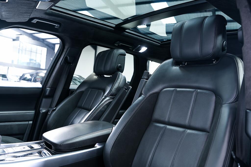 Land Rover Range Rover Sport view 15