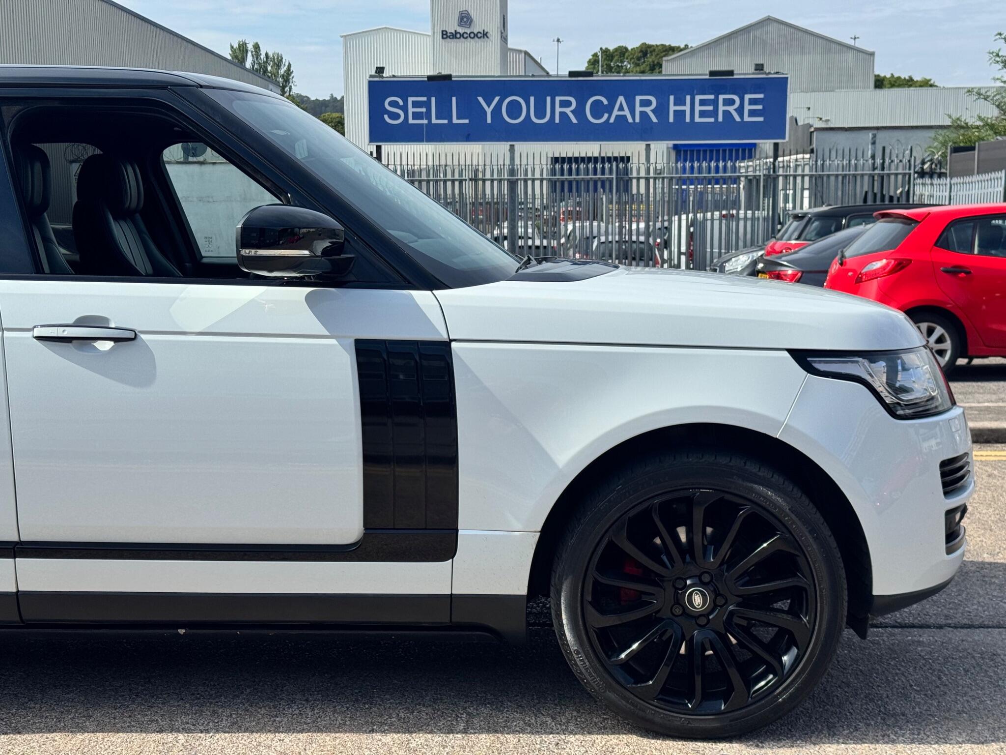 Land Rover Range Rover view 15