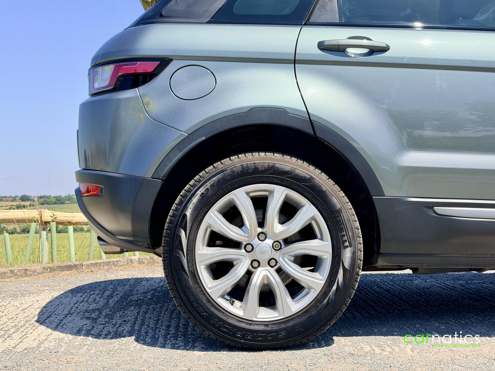 Land Rover Range Rover Evoque view 9