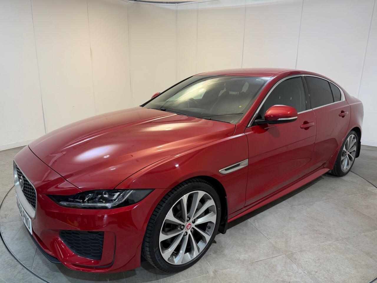 Jaguar Xe view 9