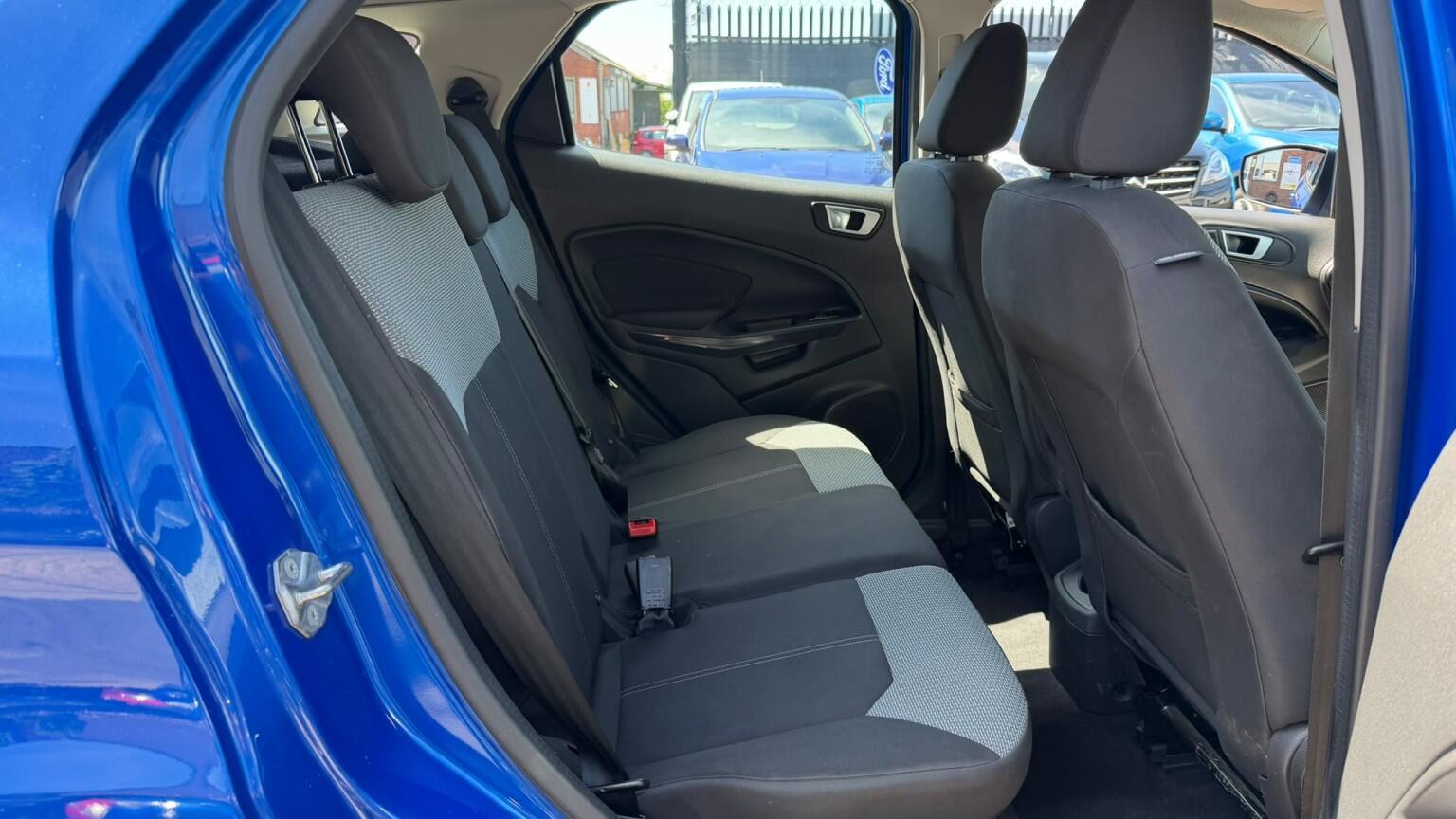 Ford Ecosport view 22