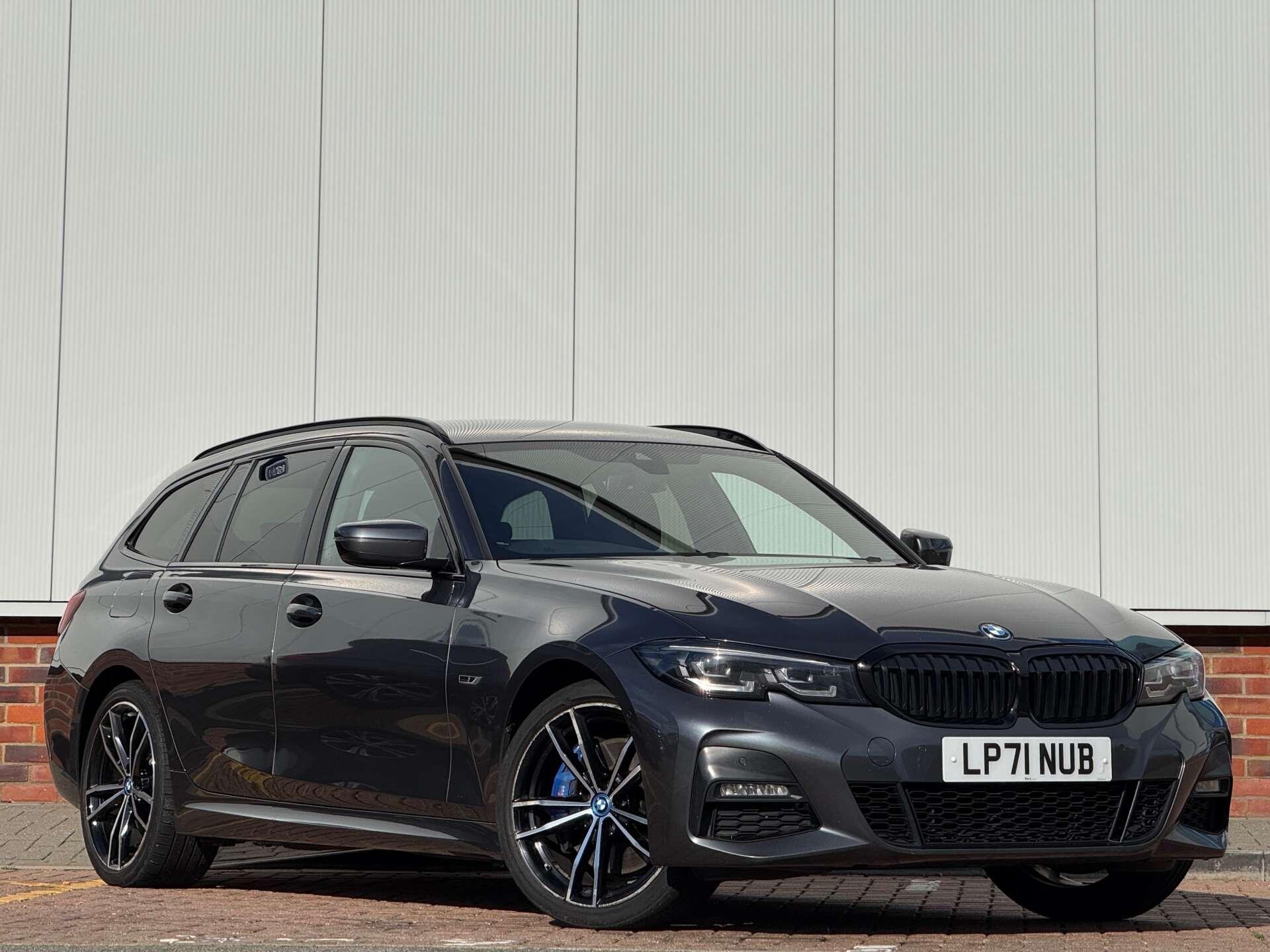 BMW 3 Series main image