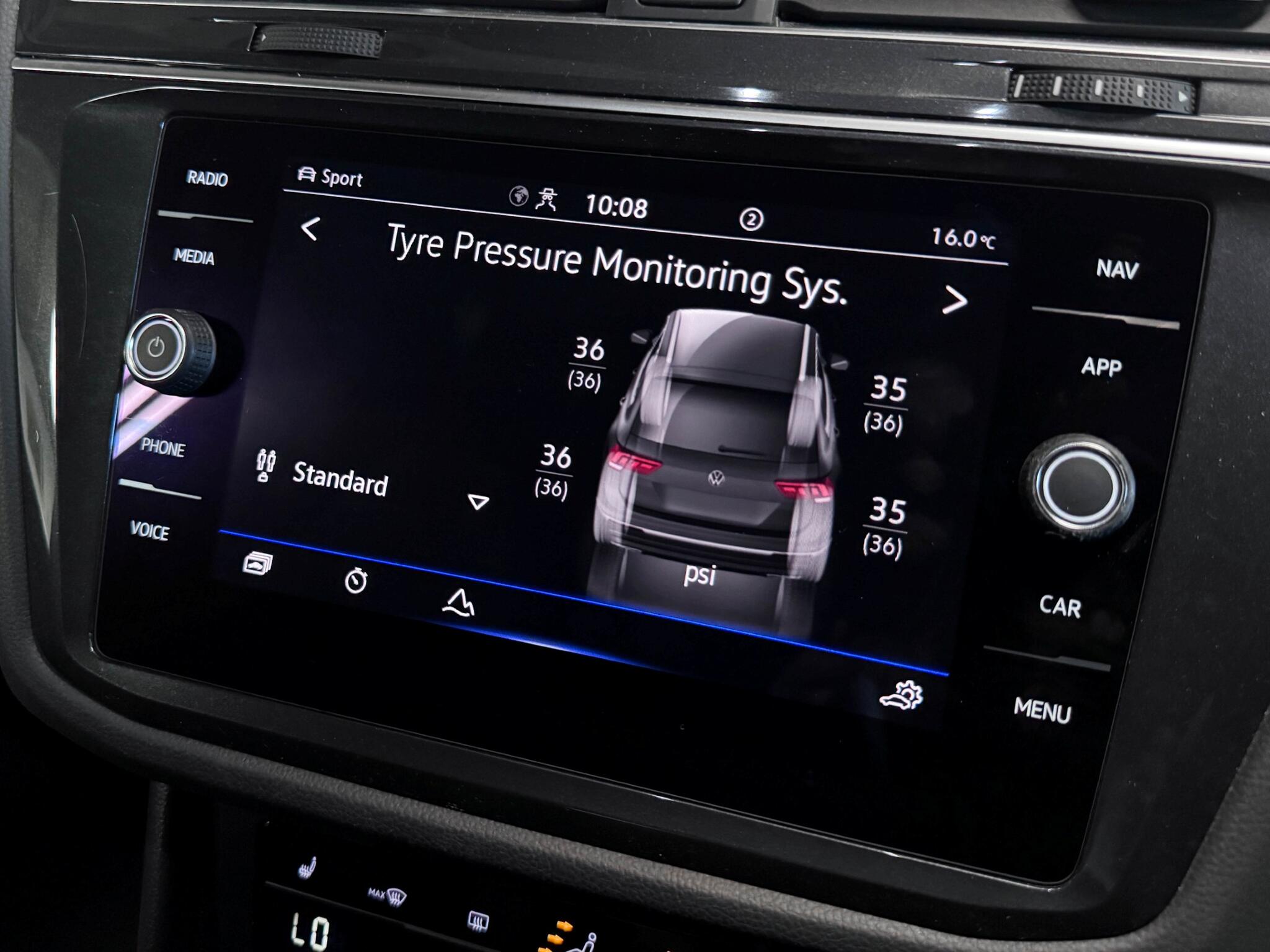 Volkswagen Tiguan view 47