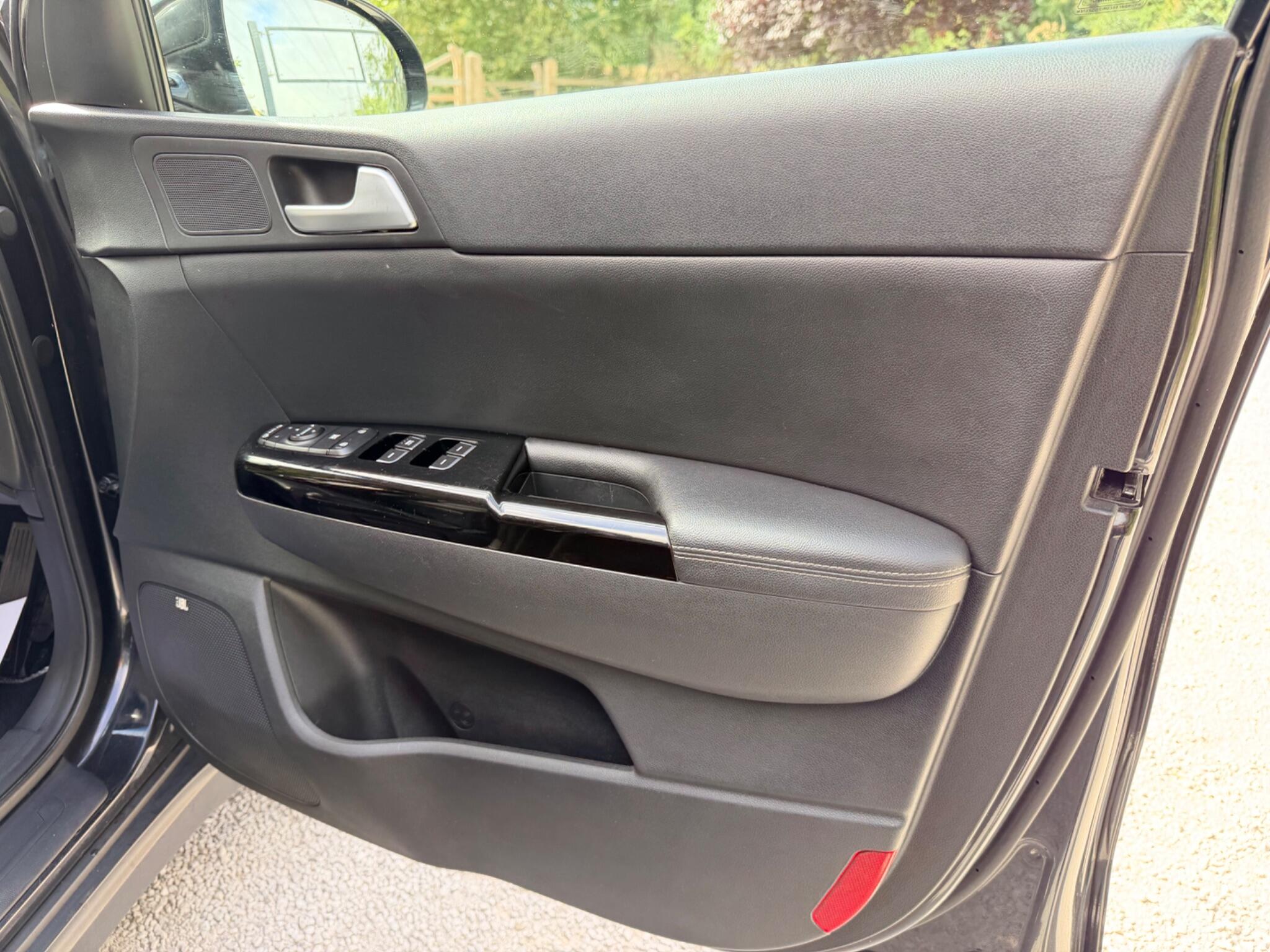 Kia Sportage view 28