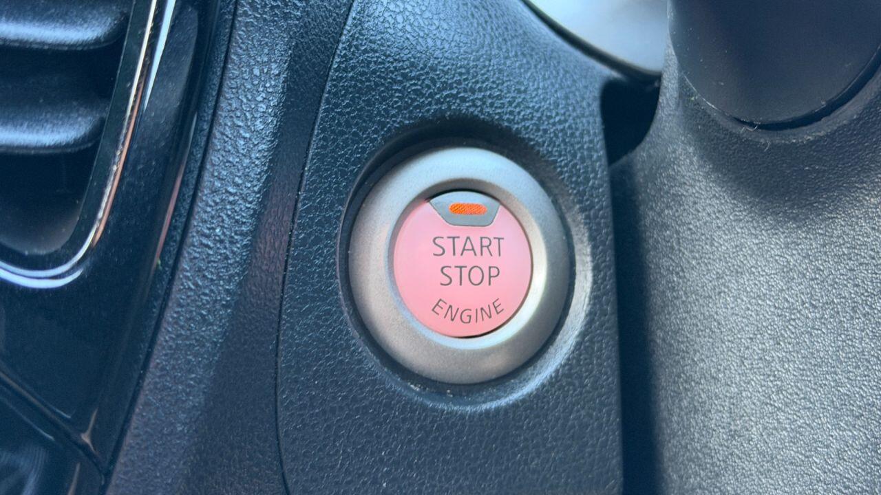 Nissan Juke view 30