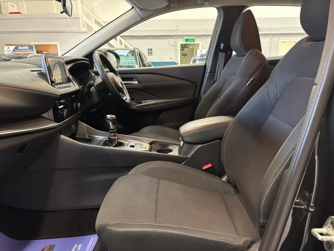 Nissan Qashqai view 24