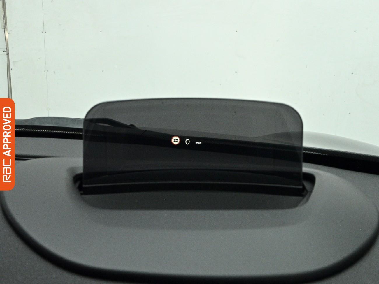 Mini Convertible view 19