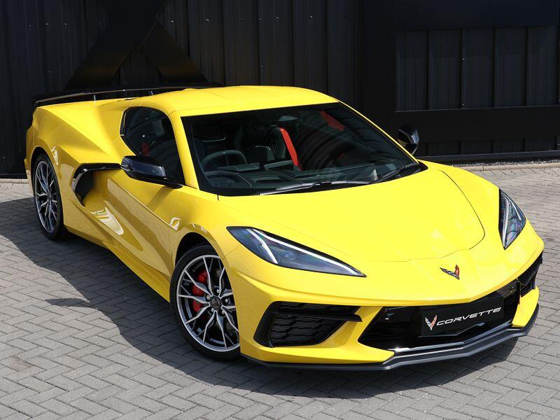 Chevrolet Corvette view 5