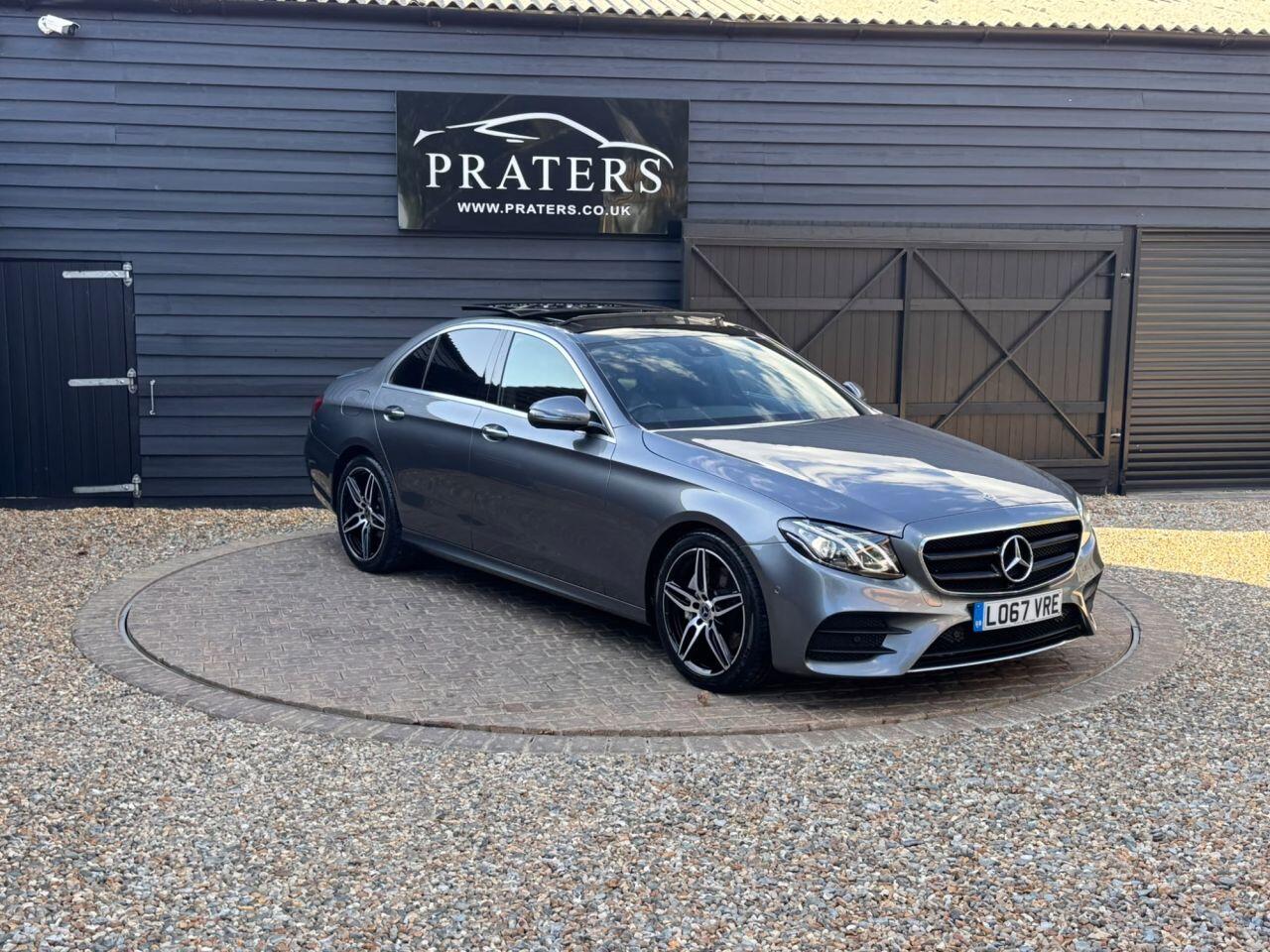 Mercedes-Benz E-Class view 26