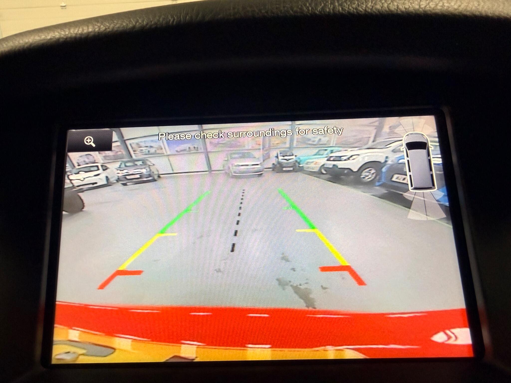 Ford Focus view 22