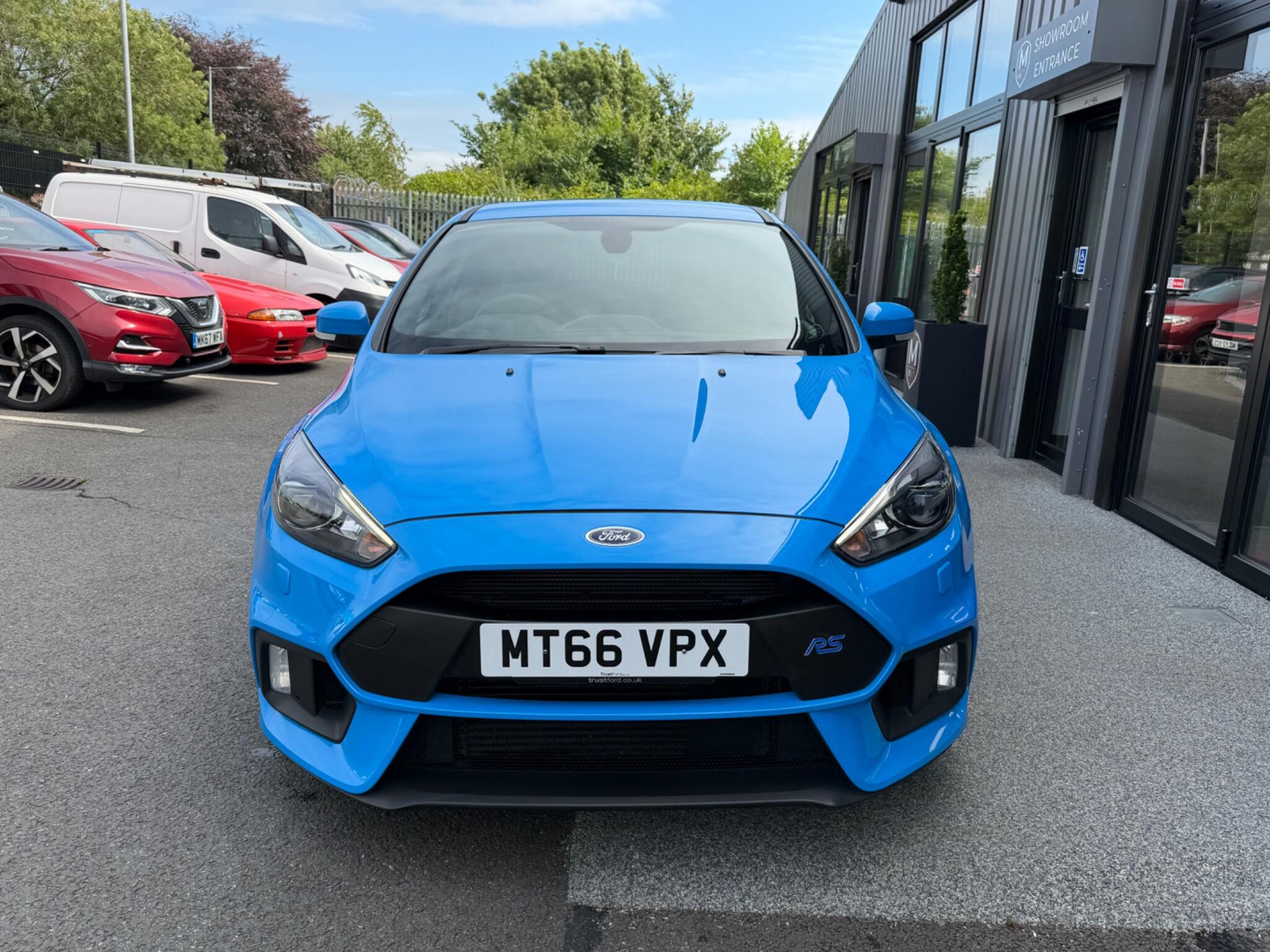 Ford Focus view 9