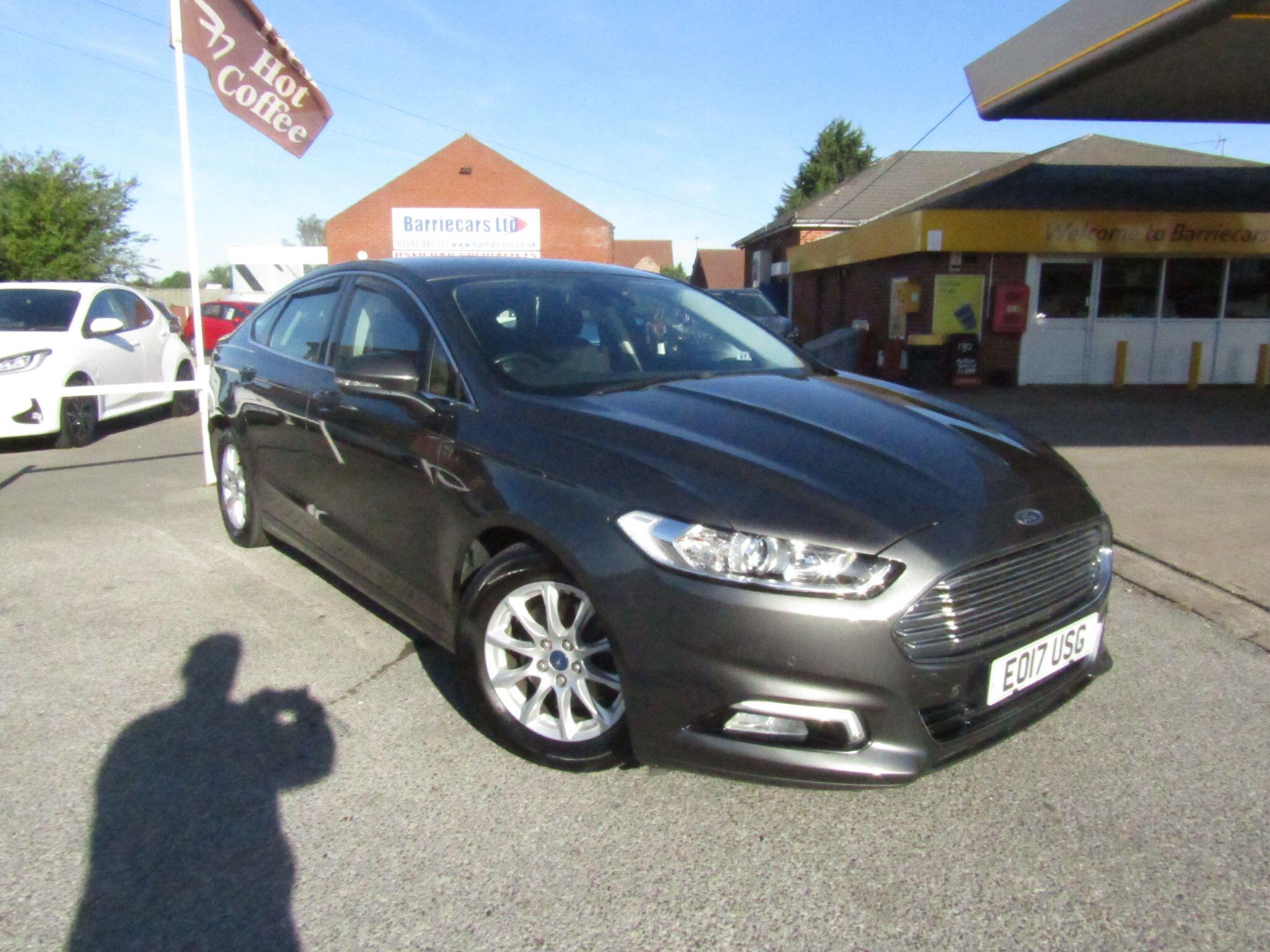 Ford Mondeo view 2