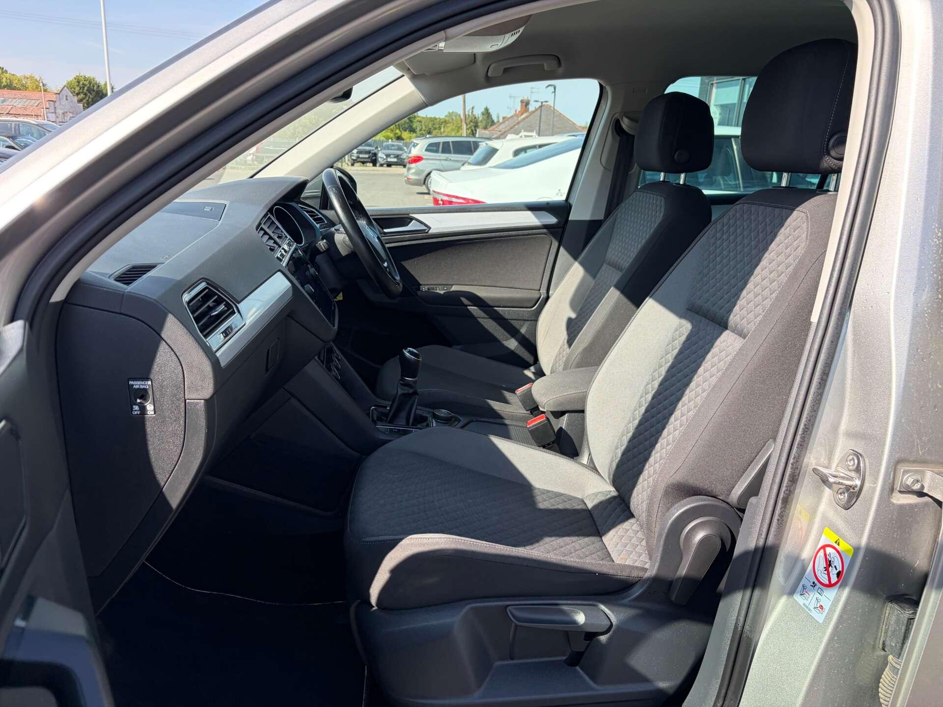 Volkswagen Tiguan view 15