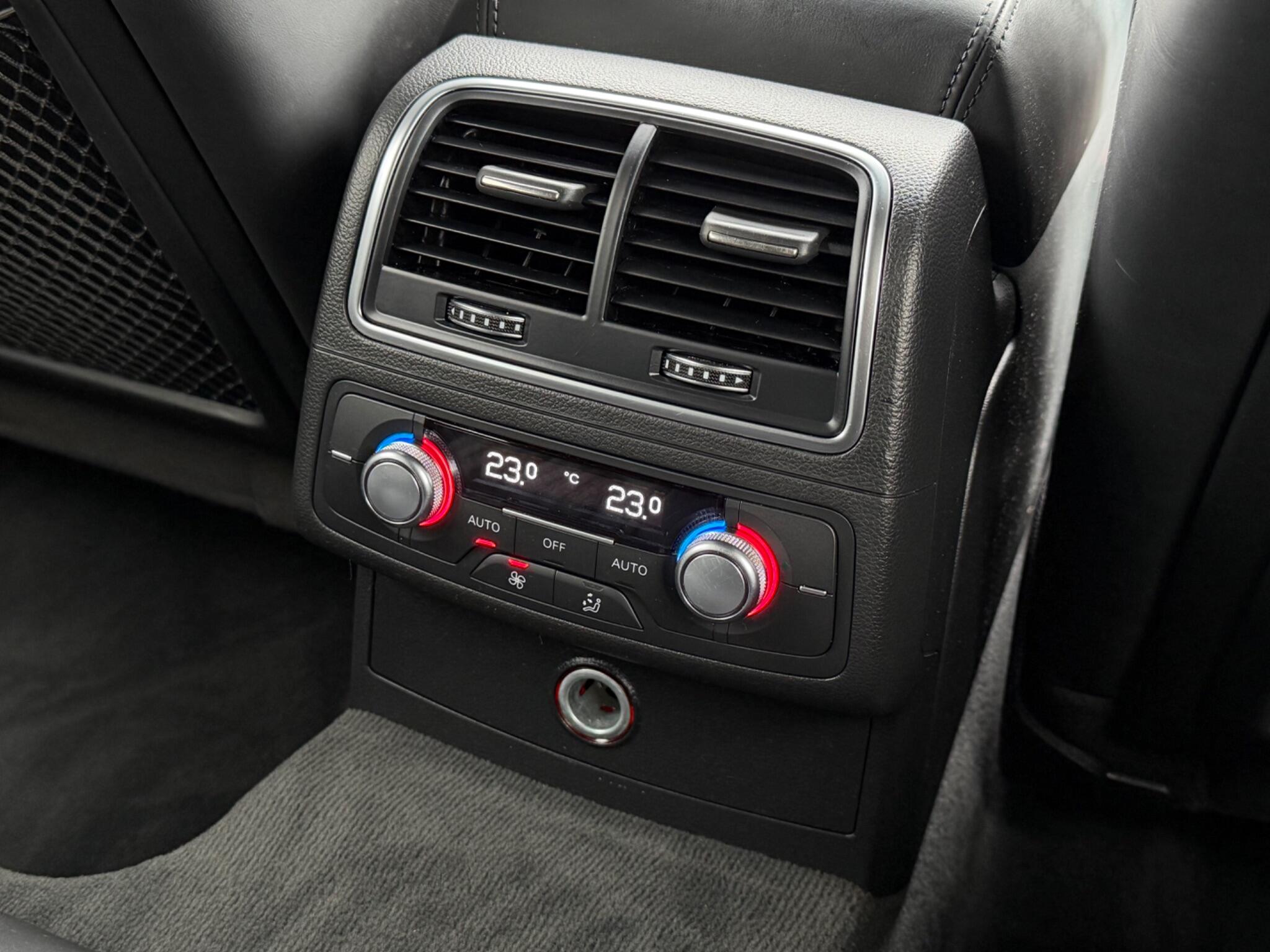 Audi A6 view 46